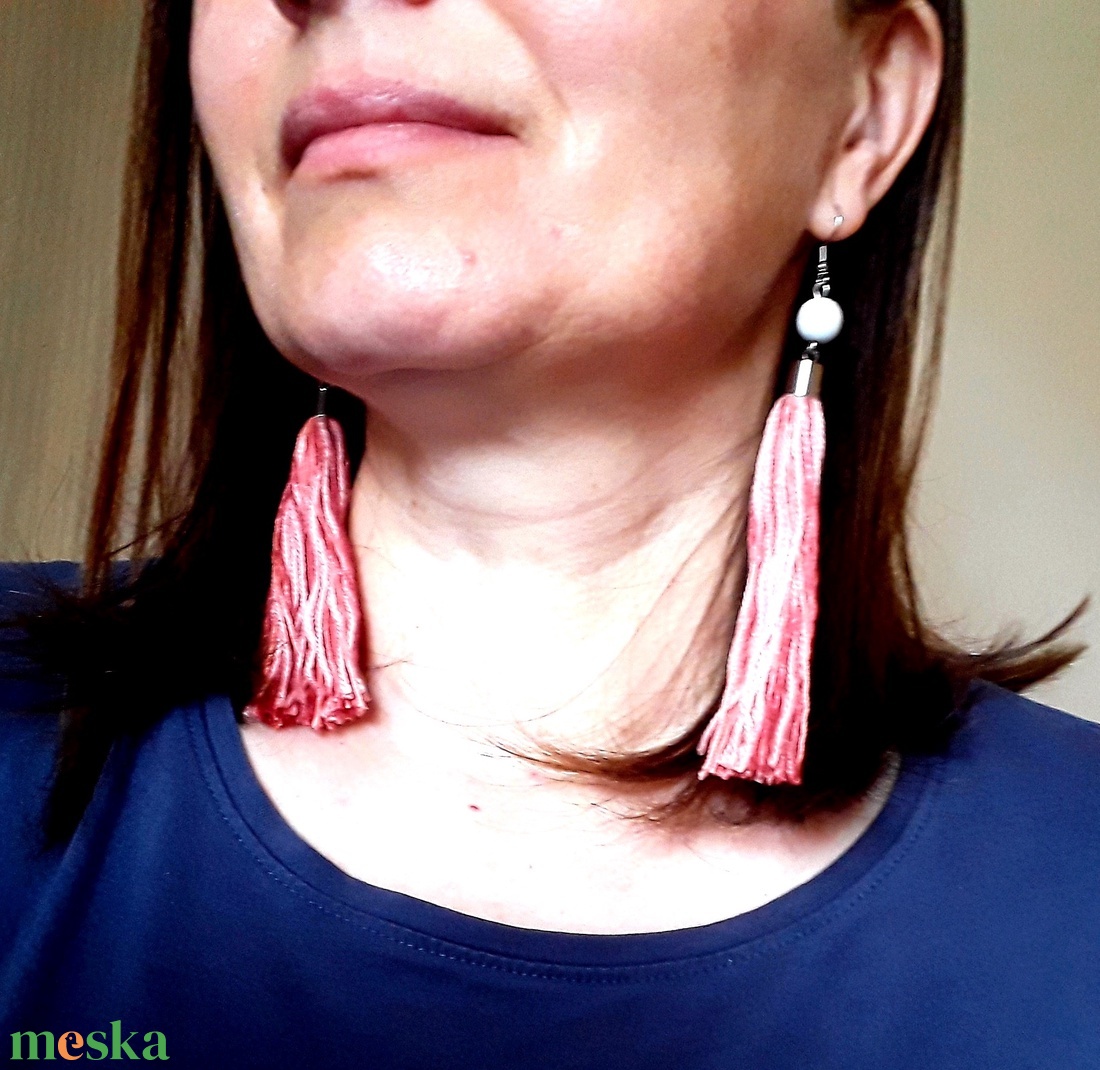 Melange-Mályva bojtos fülbevaló  - ékszer - fülbevaló - lógó fülbevaló - Meska.hu