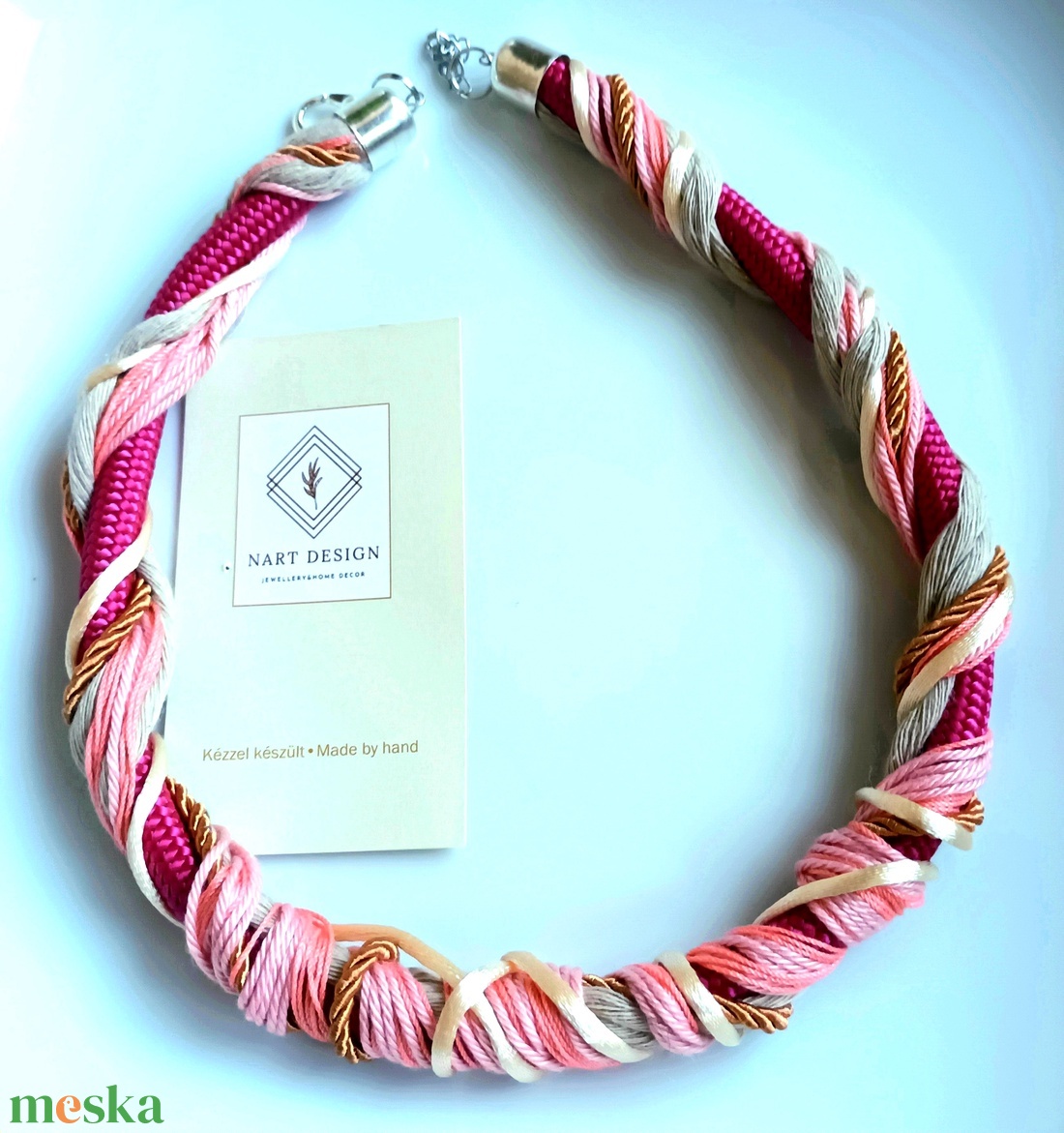 Tavaszváró nyaklánc, magenta kötél, rózsaszín pamut fonalakkal - ékszer - nyaklánc - statement nyaklánc - Meska.hu