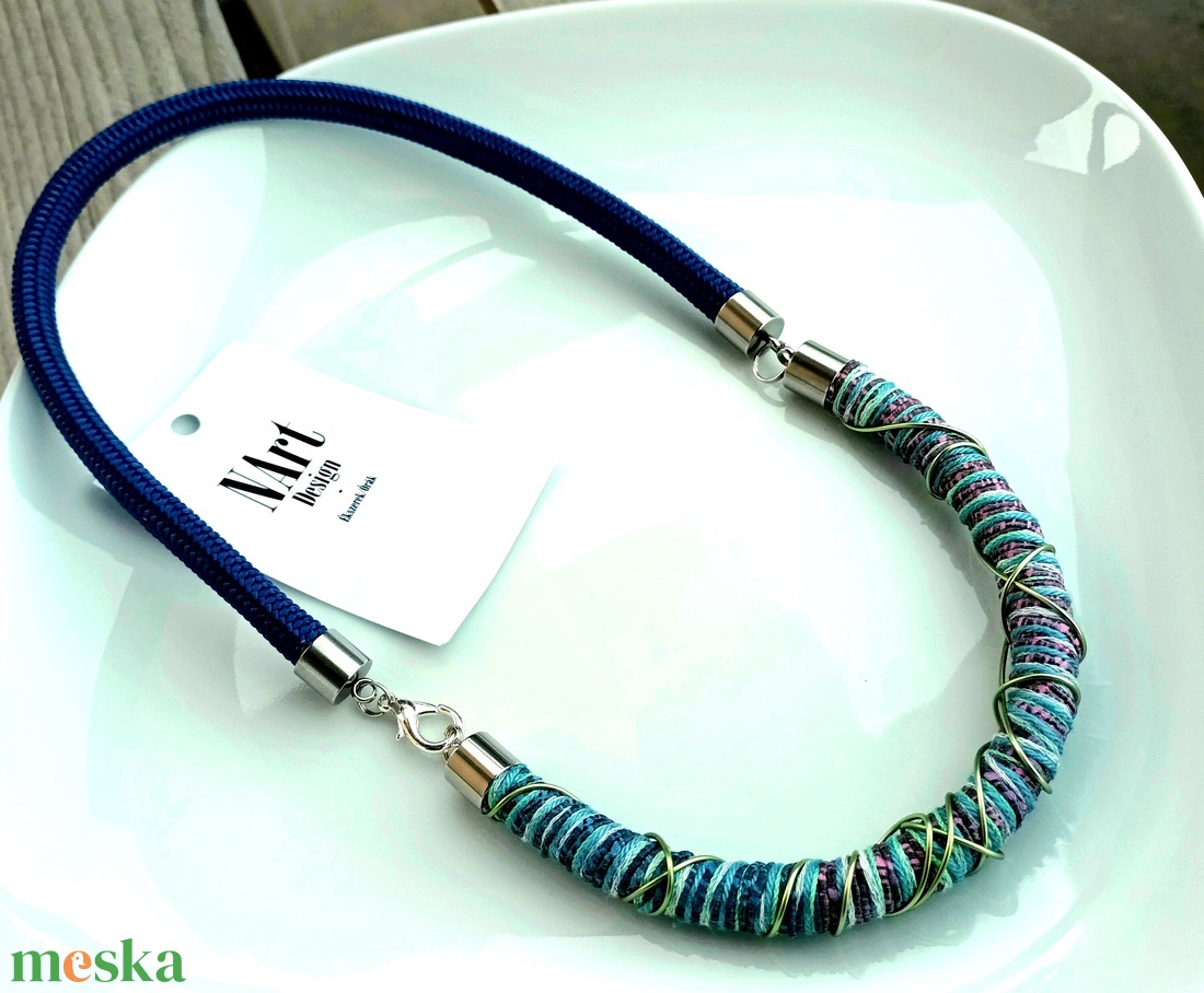 Kék tenger fonal, zsinór nyaklánc - ékszer - nyaklánc - statement nyaklánc - Meska.hu