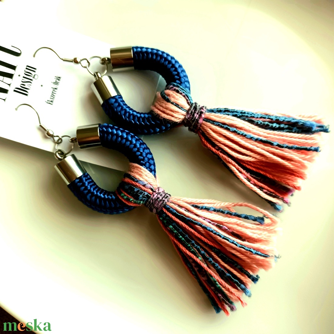 Kék, rózsaszín design fülbevaló - ékszer - fülbevaló - rojtos fülbevaló - Meska.hu