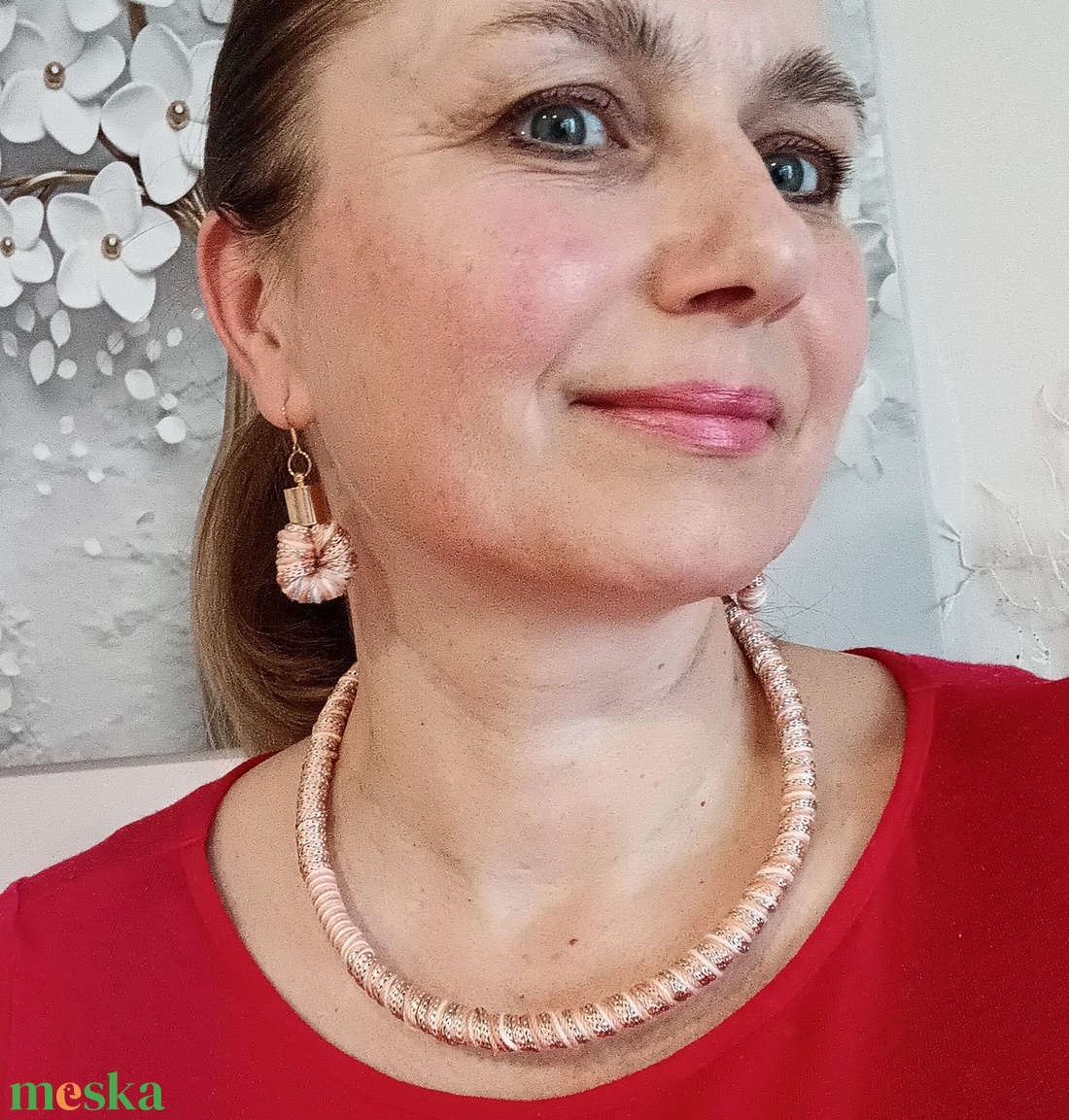 Brilles barack, beige fonal ékszer - ékszer - nyaklánc - statement nyaklánc - Meska.hu