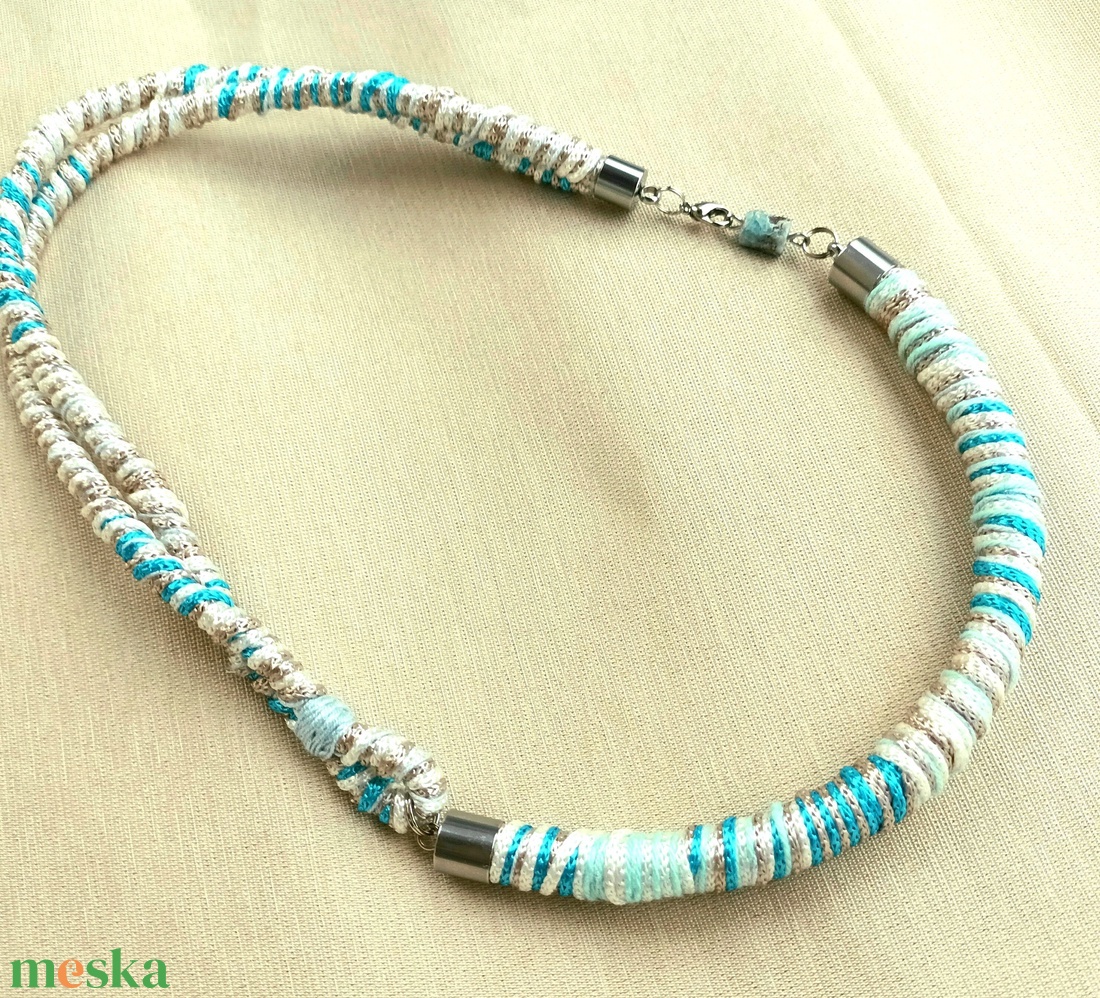 Türki-beige fonal statement nyaklánc - ékszer - nyaklánc - statement nyaklánc - Meska.hu