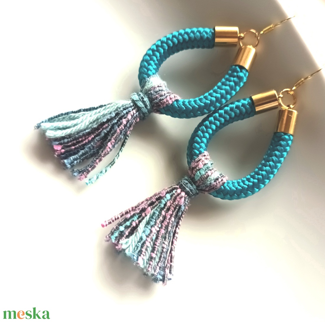 Türkíz kötél, bojtos Design fülbevaló - ékszer - fülbevaló - lógó csepp fülbevaló - Meska.hu