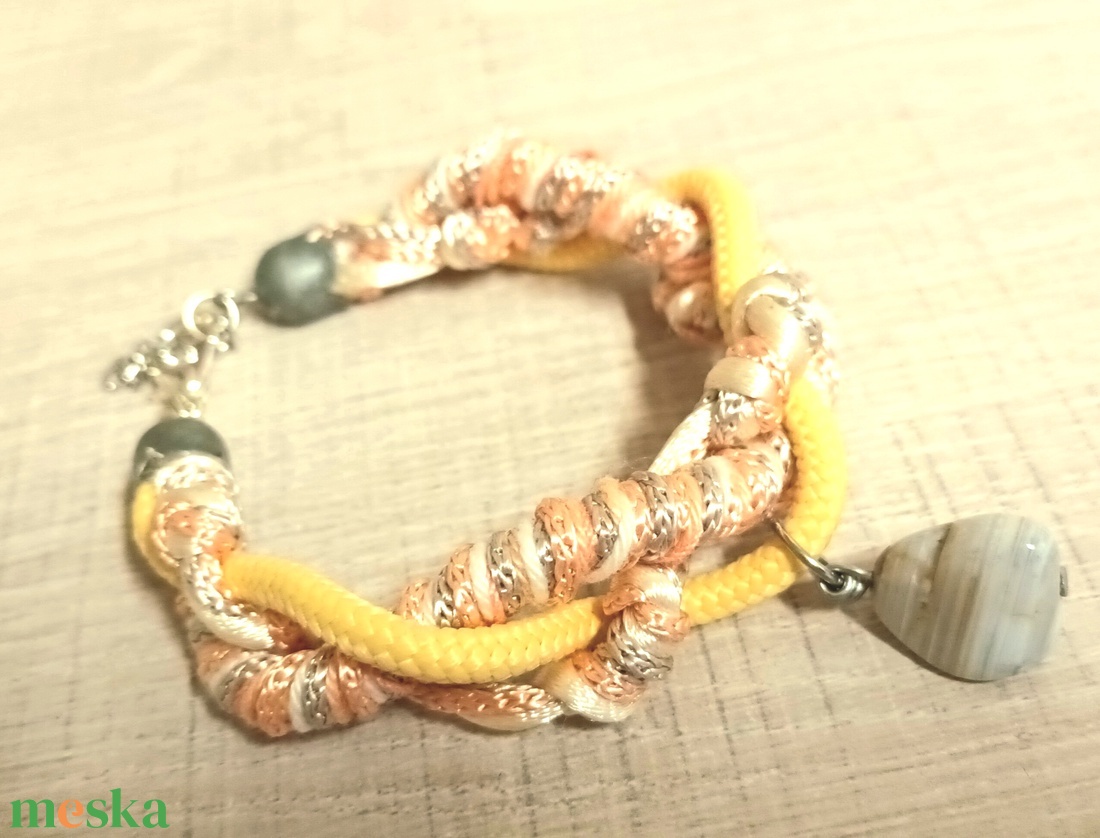 Barack, meleg sárga kötél, fonal karkötő ásványgyönggyel - ékszer - karkötő - fonott karkötő - Meska.hu
