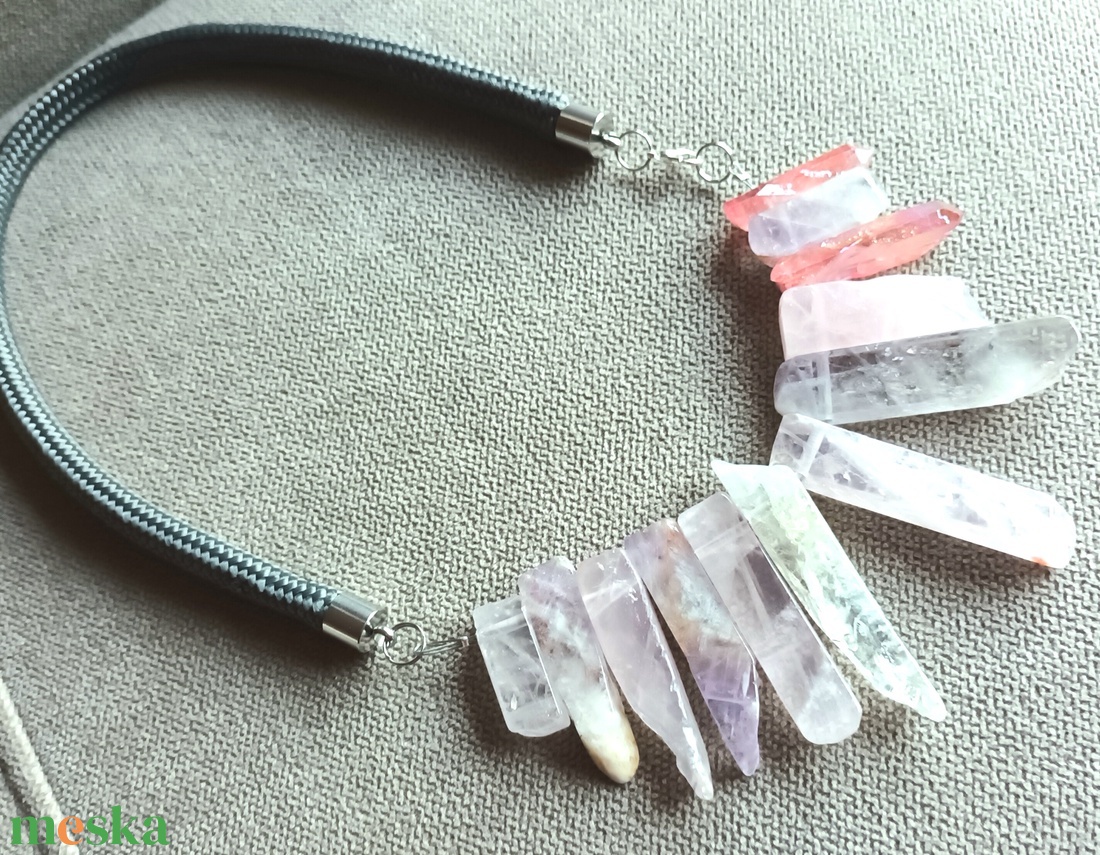 Lila, rózsaszín ásvány nyaklánc - ékszer - nyaklánc - statement nyaklánc - Meska.hu