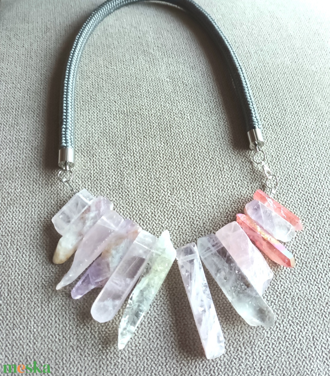 Lila, rózsaszín ásvány nyaklánc - ékszer - nyaklánc - statement nyaklánc - Meska.hu