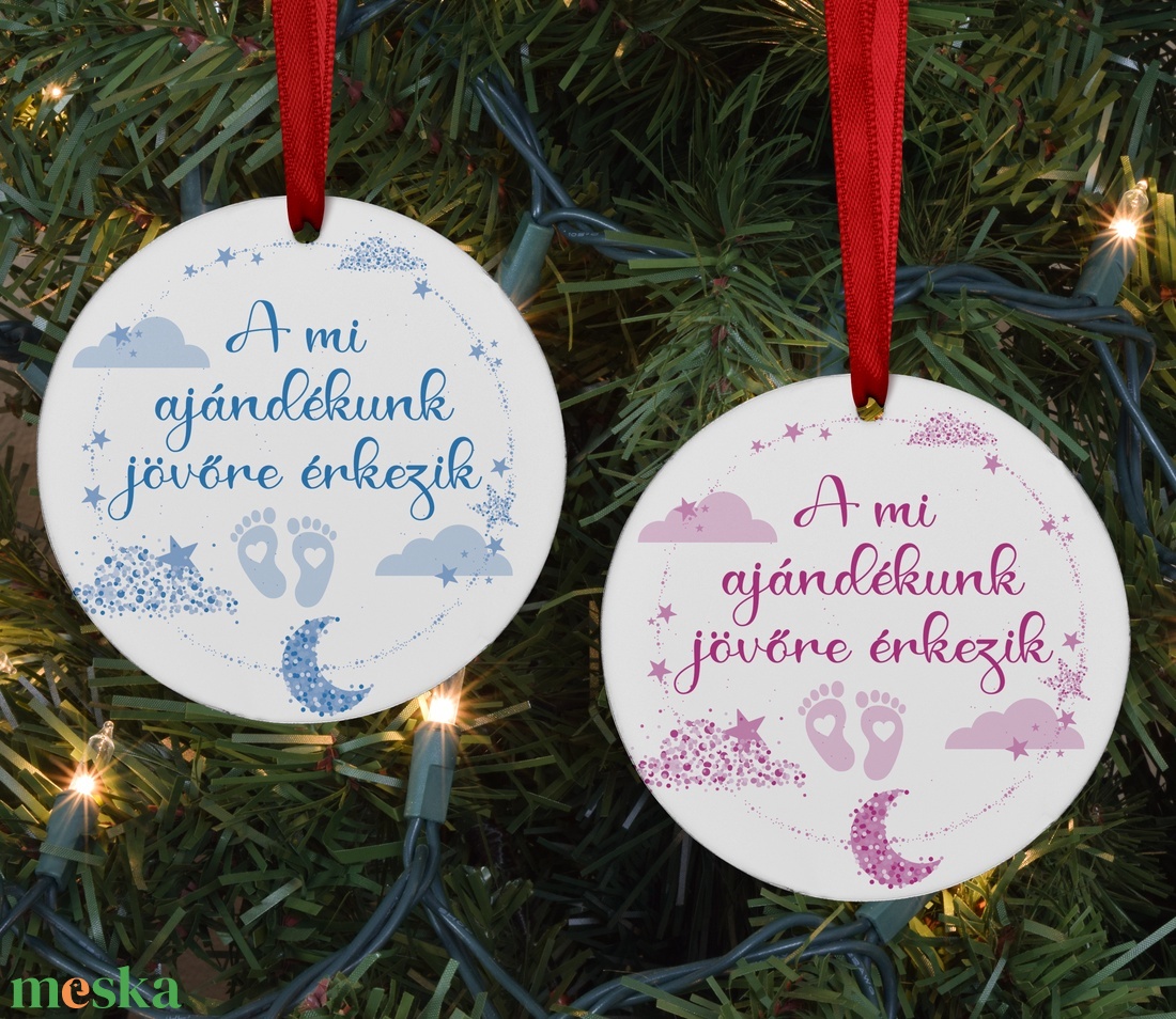Karácsonyfadísz egyedi grafikával, fotóval - egyéni felirattal - karácsony - karácsonyi lakásdekoráció - karácsonyfadíszek - Meska.hu