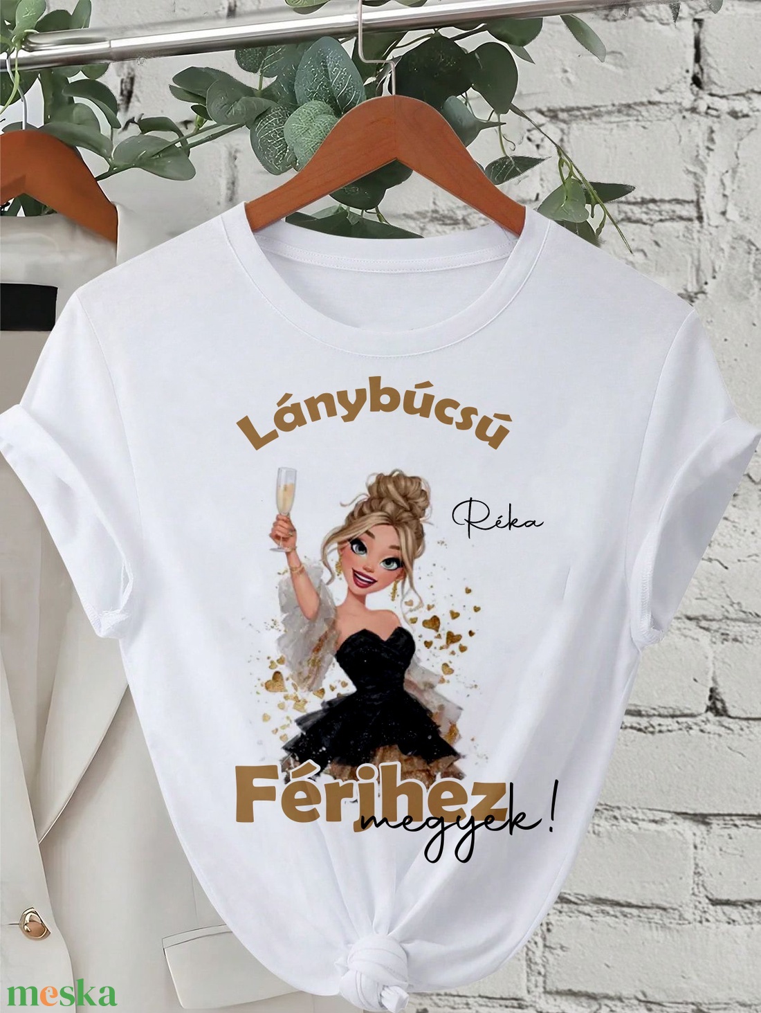 Lánybúcsús póló - menyasszonynak - csapatnak - esküvő - lánybúcsú - Meska.hu