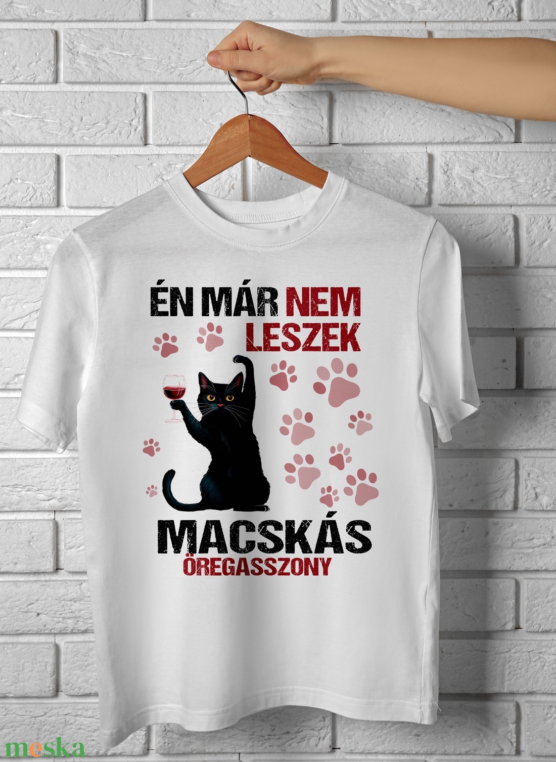 Személyre szabható lánybúcsús póló - kérheted névvel, egyedi felirattal - esküvő - lánybúcsú - Meska.hu