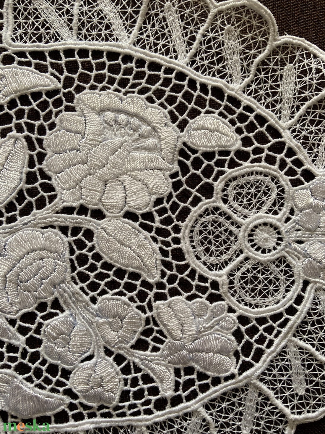 Kalocsai mintás riselt terítő - otthon & életmód - dekoráció - asztal és polc dekoráció - horgolt & csipketerítő - Meska.hu