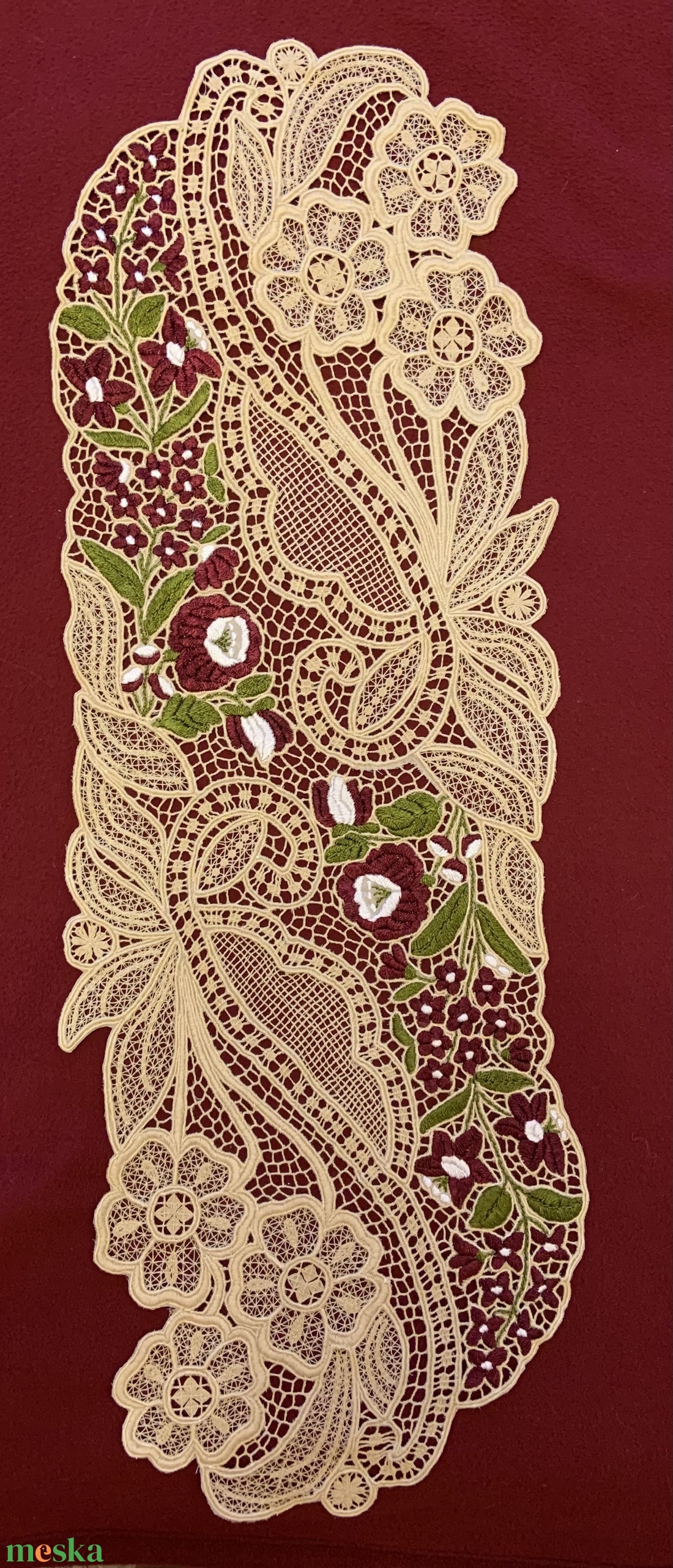 Riselt futó - otthon & életmód - dekoráció - asztal és polc dekoráció - horgolt & csipketerítő - Meska.hu