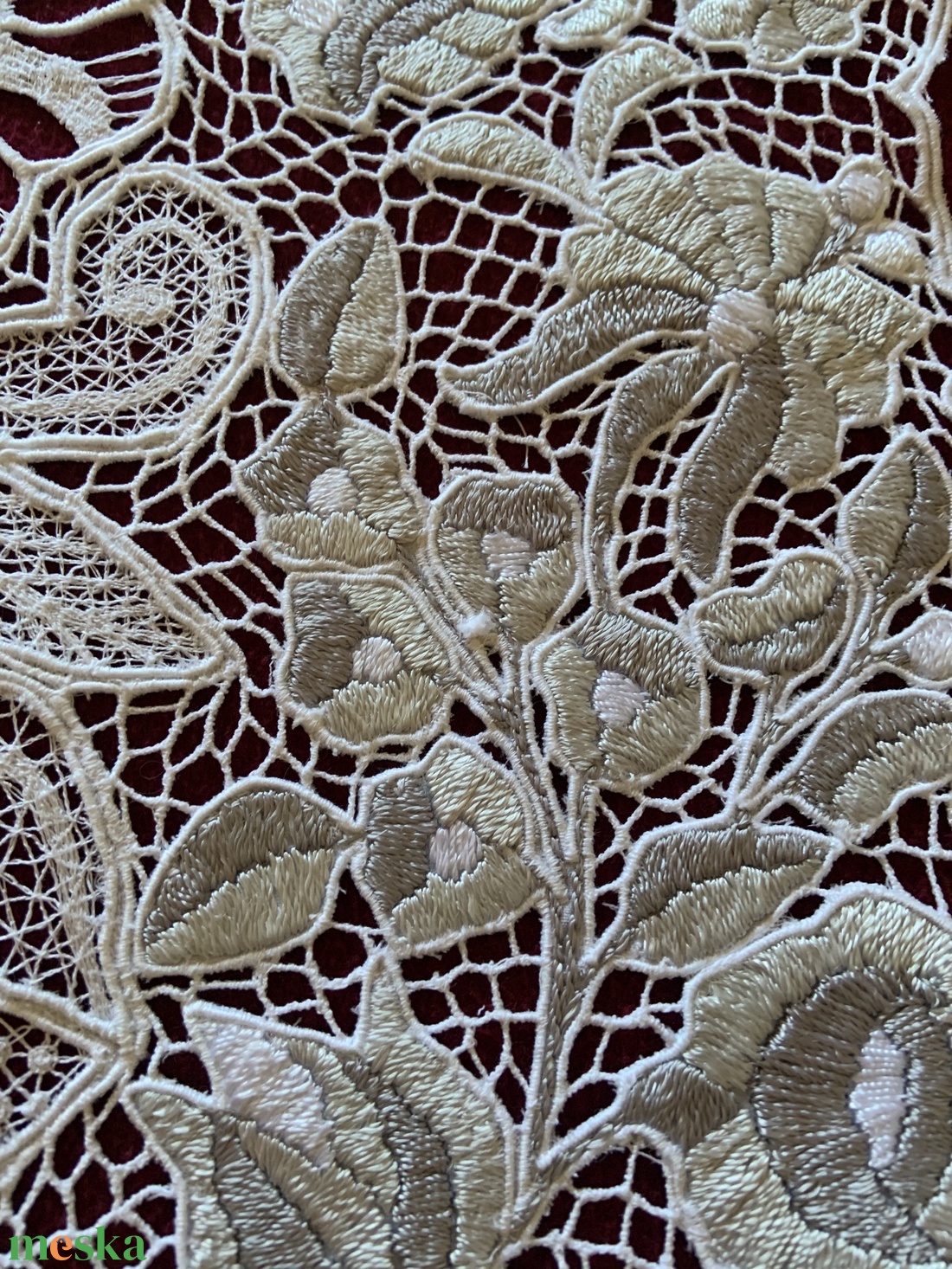 Riselt futó - otthon & életmód - dekoráció - asztal és polc dekoráció - horgolt & csipketerítő - Meska.hu