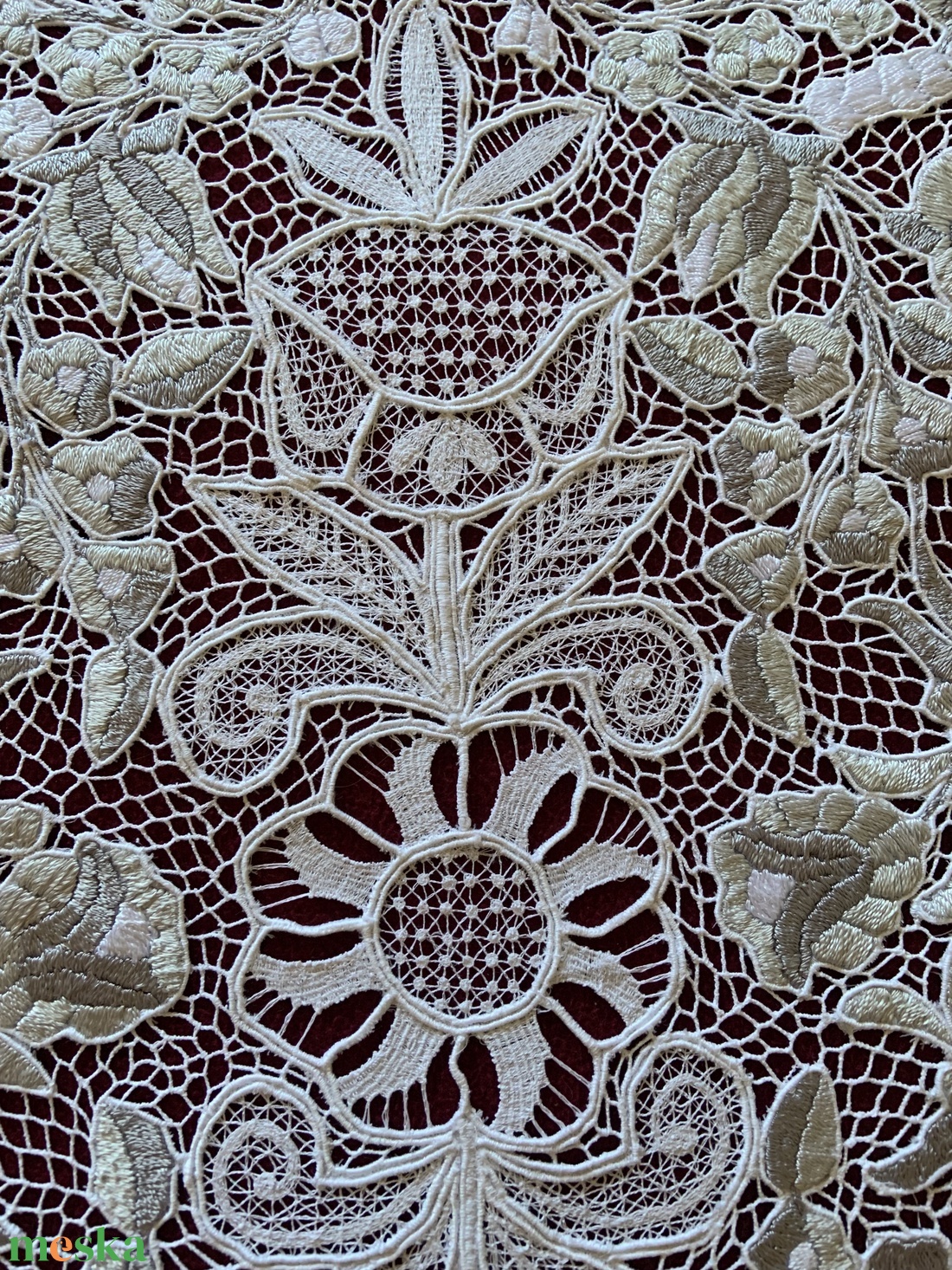 Riselt futó - otthon & életmód - dekoráció - asztal és polc dekoráció - horgolt & csipketerítő - Meska.hu