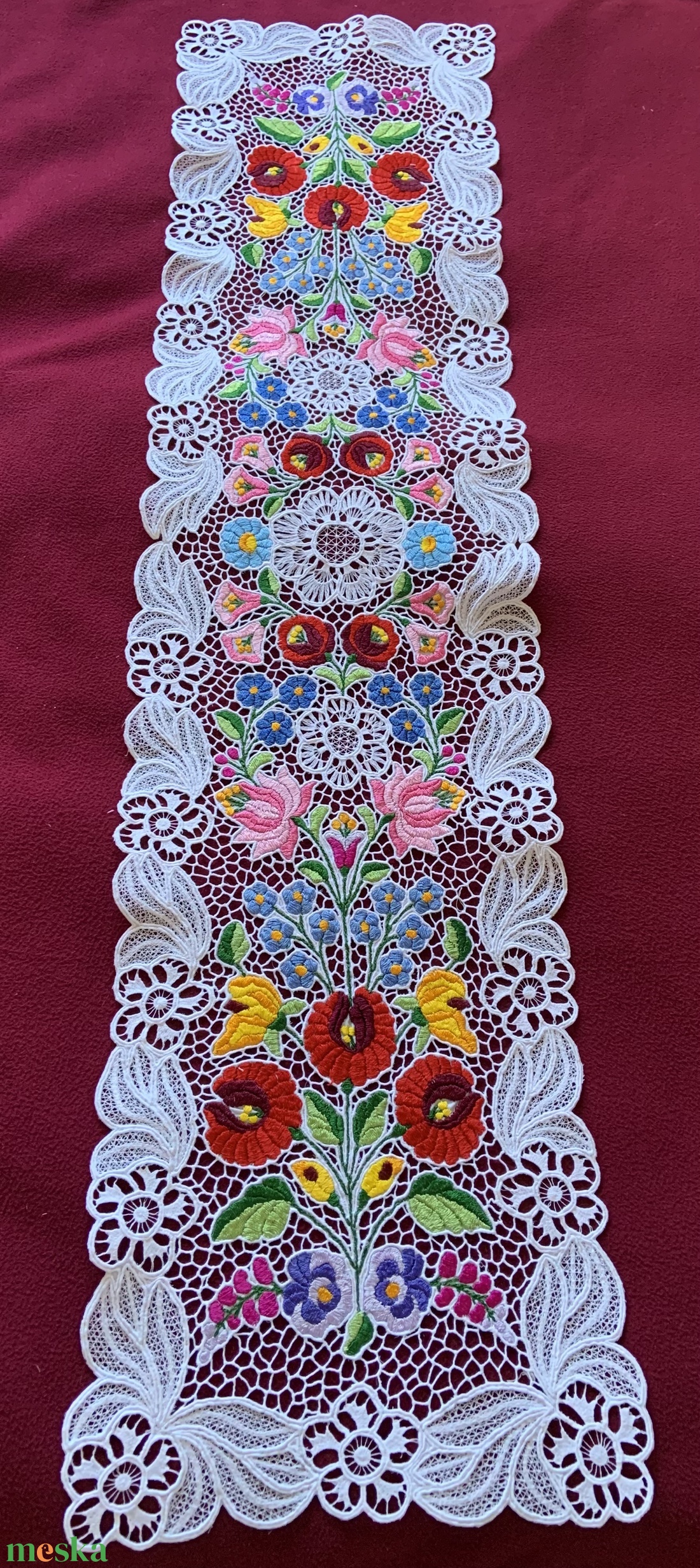 Kalocsai mintás riselt futó - otthon & életmód - dekoráció - asztal és polc dekoráció - asztaldísz - Meska.hu