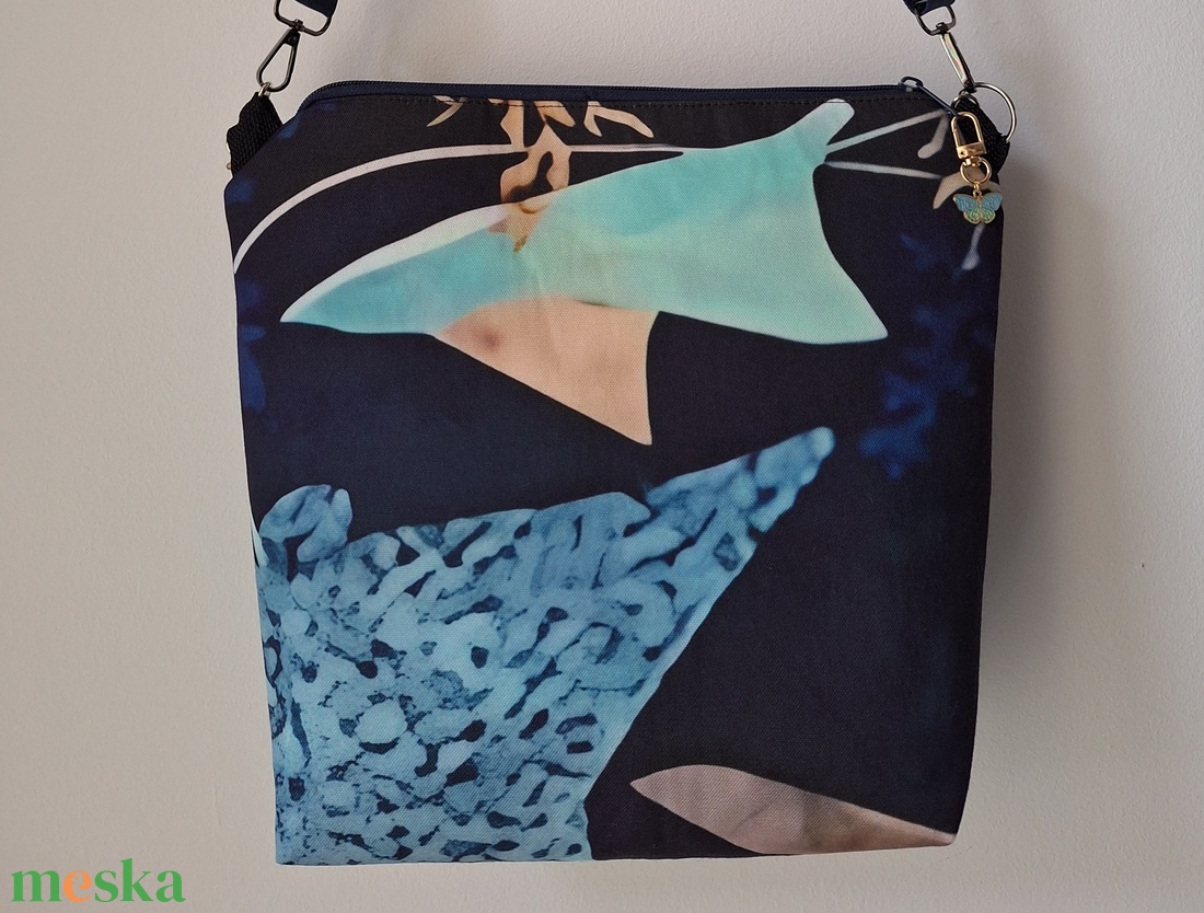 Rája táska - táska & tok - kézitáska & válltáska - vállon átvethető táska - Meska.hu