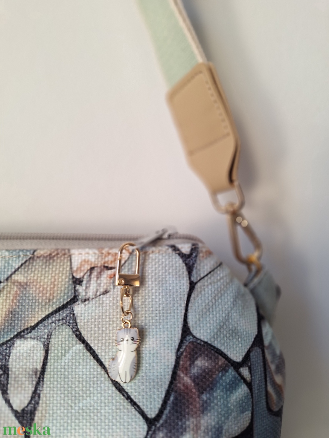 Ásvány táska - táska & tok - kézitáska & válltáska - vállon átvethető táska - Meska.hu