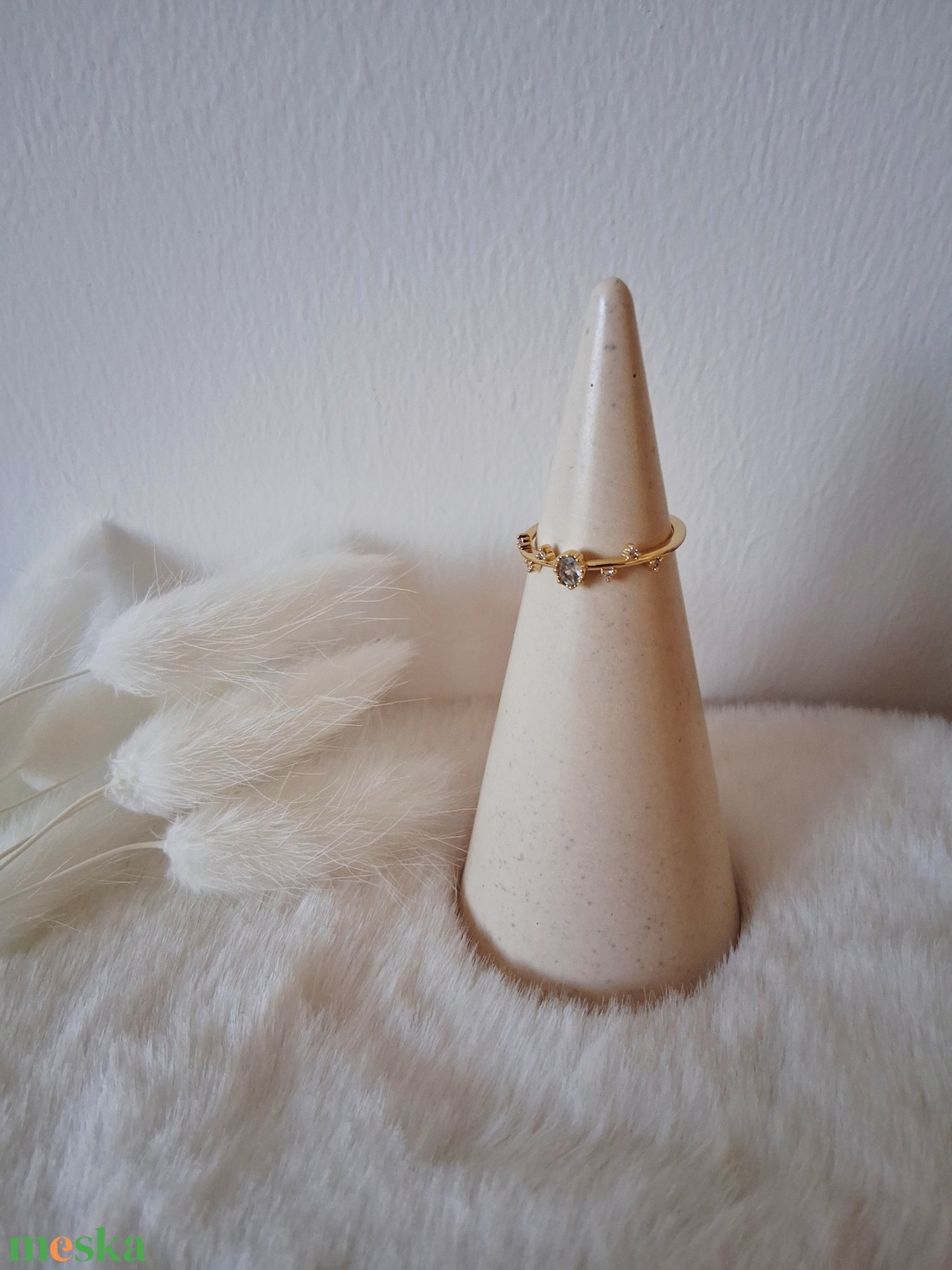 Nagy kúp alakú gyűrűtartó - ékszer - ékszertartó - ékszertartó állvány - Meska.hu