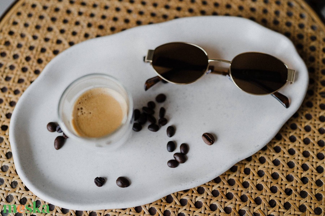 Szabálytalan alakú tál - otthon & életmód - dekoráció - asztal és polc dekoráció - asztaldísz - Meska.hu