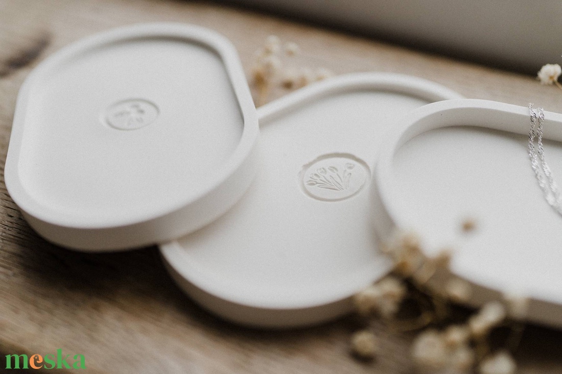 Tálka dombornyomott mintával - ékszer - ékszertartó - ékszertartó tál - Meska.hu