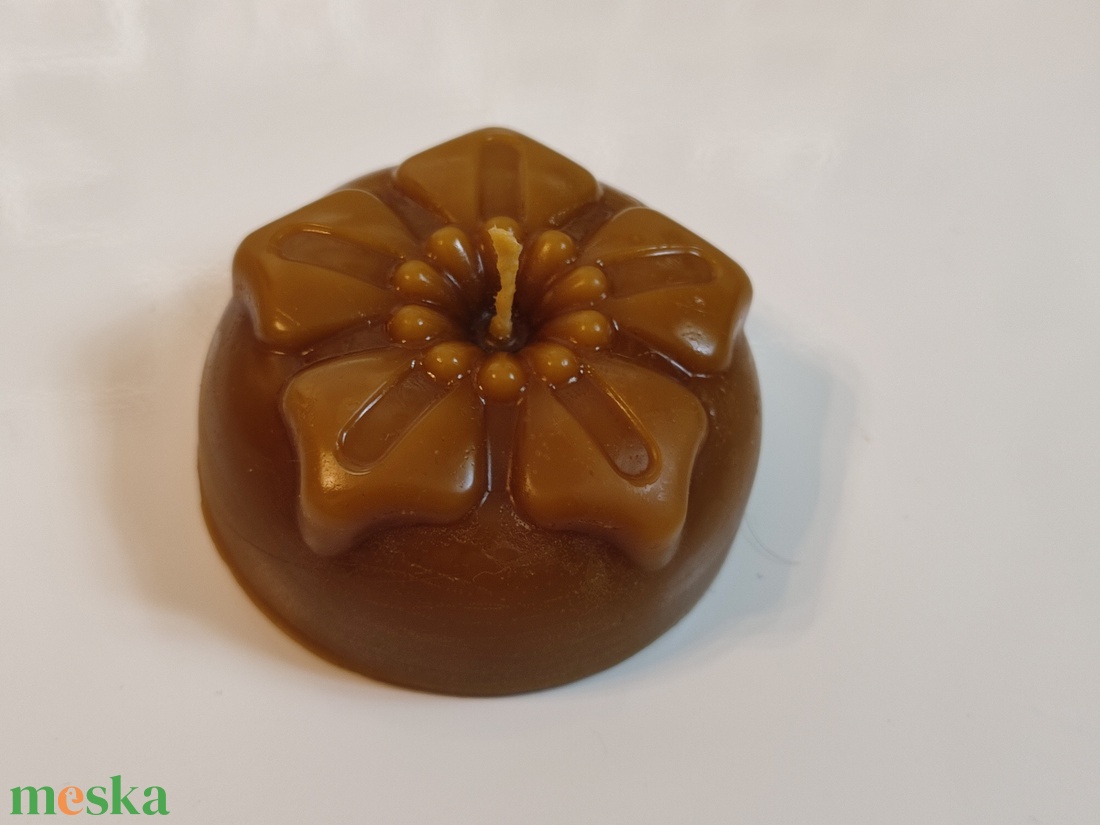 � Virág mintás méhviasz gyertya - otthon & életmód - gyertya, illat, aroma - gyertyatartó - Meska.hu