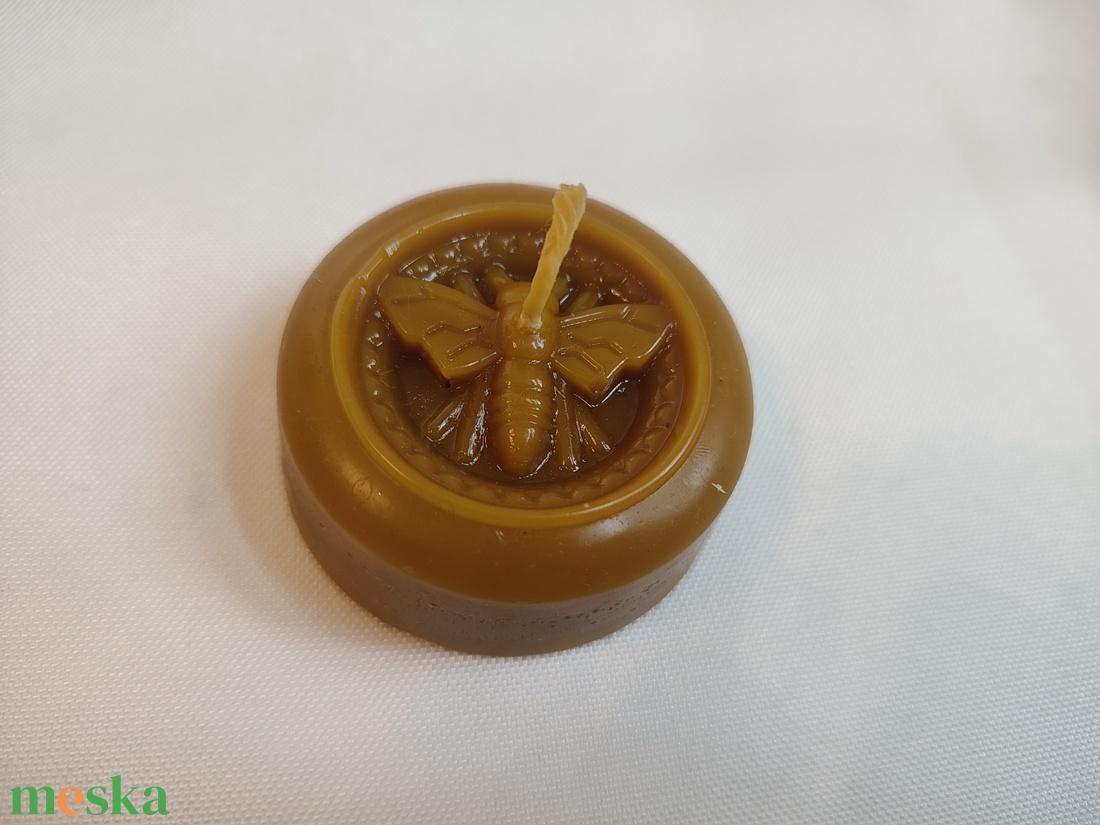� Méhecskés méhviasz gyertya - otthon & életmód - gyertya, illat, aroma - gyertyatartó - Meska.hu