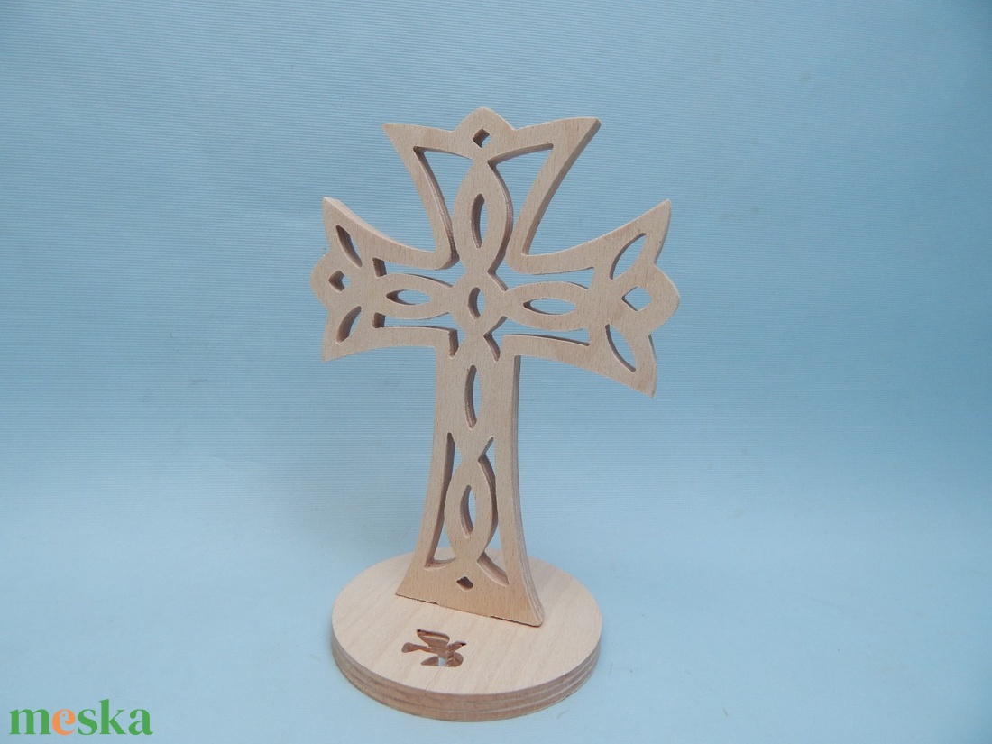 Fa kereszt gótikus mintával - otthon & életmód - vallás - kereszt - Meska.hu