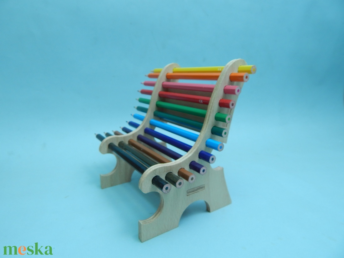 Fa színes ceruzatartó pad - otthon & életmód - papír, írószer - tolltartó & ceruzatekercs - Meska.hu