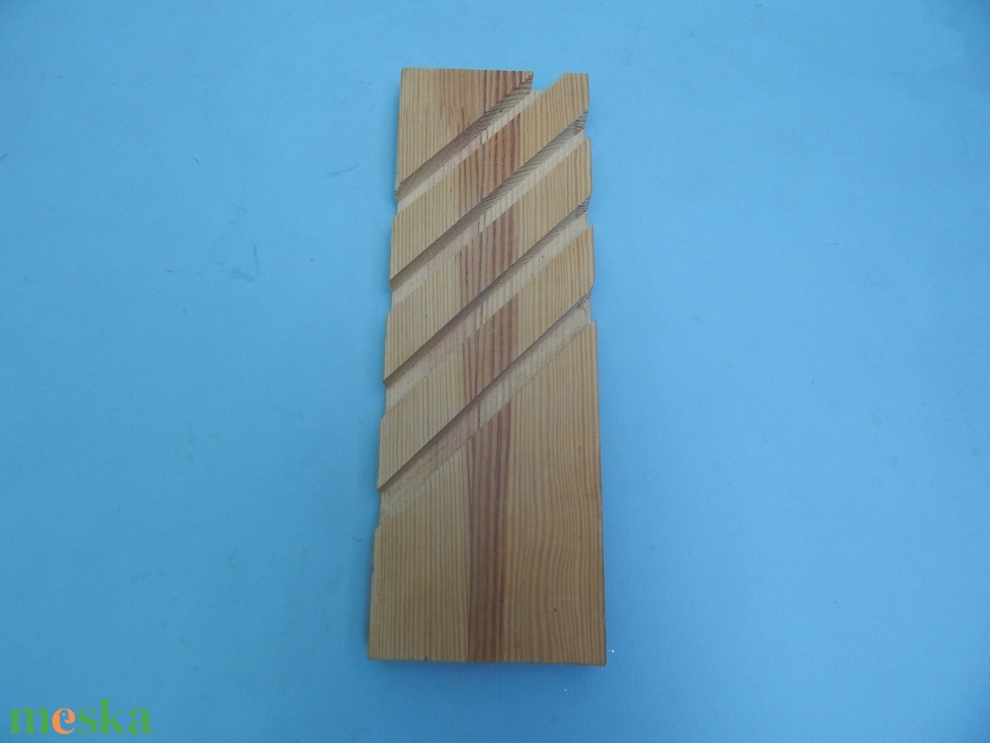 Fa névjegykártyatartó csíkos - otthon & életmód - dekoráció - asztal és polc dekoráció - asztaldísz - Meska.hu