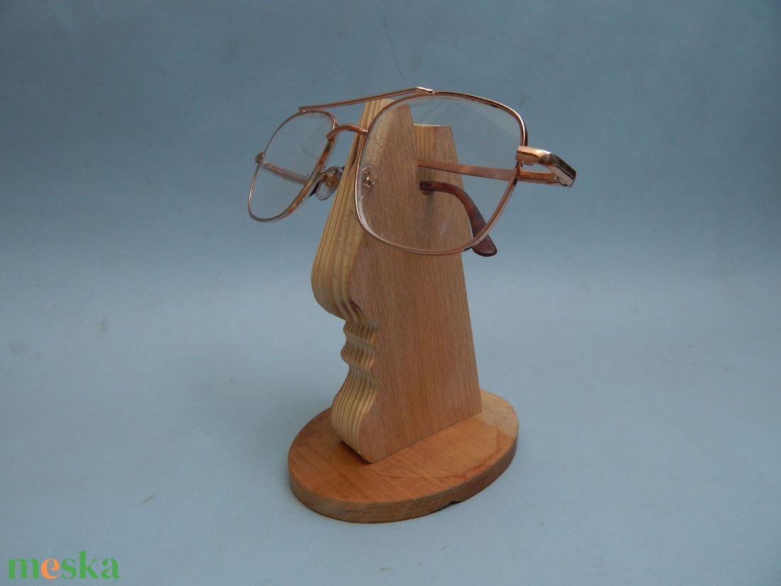 Fa szemüvegtartó orr alakzattal - otthon & életmód - dekoráció - asztal és polc dekoráció - asztaldísz - Meska.hu