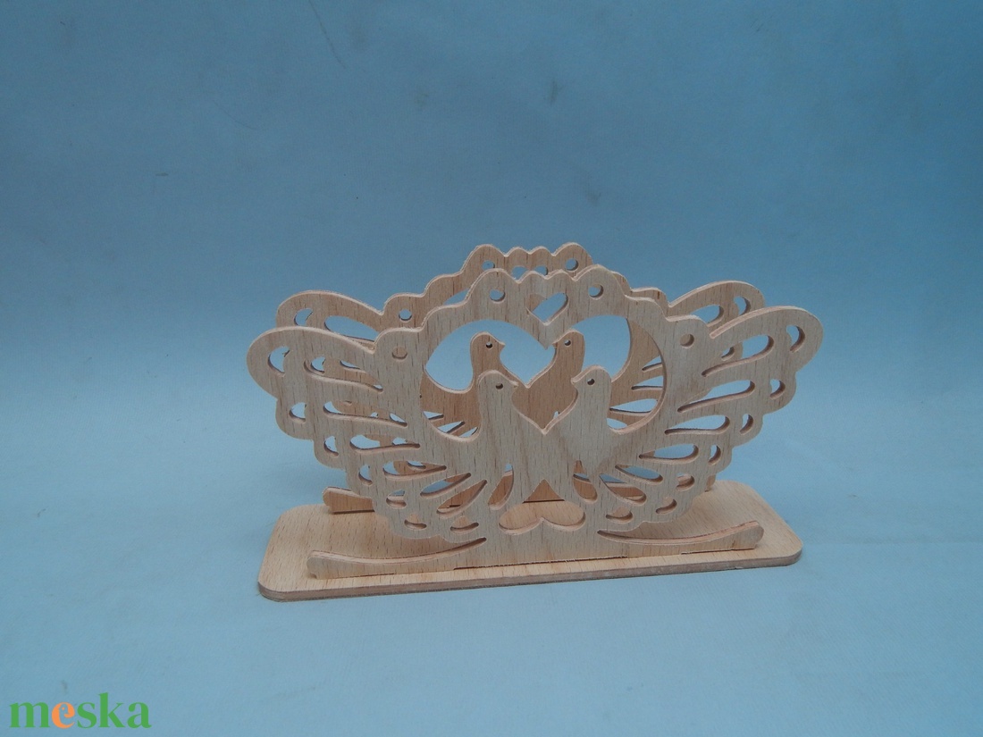 Fa asztali szalvétatartó galambos - otthon & életmód - konyhafelszerelés, tálalás - tálalás - szalvétatartó, szalvétagyűrű - Meska.hu