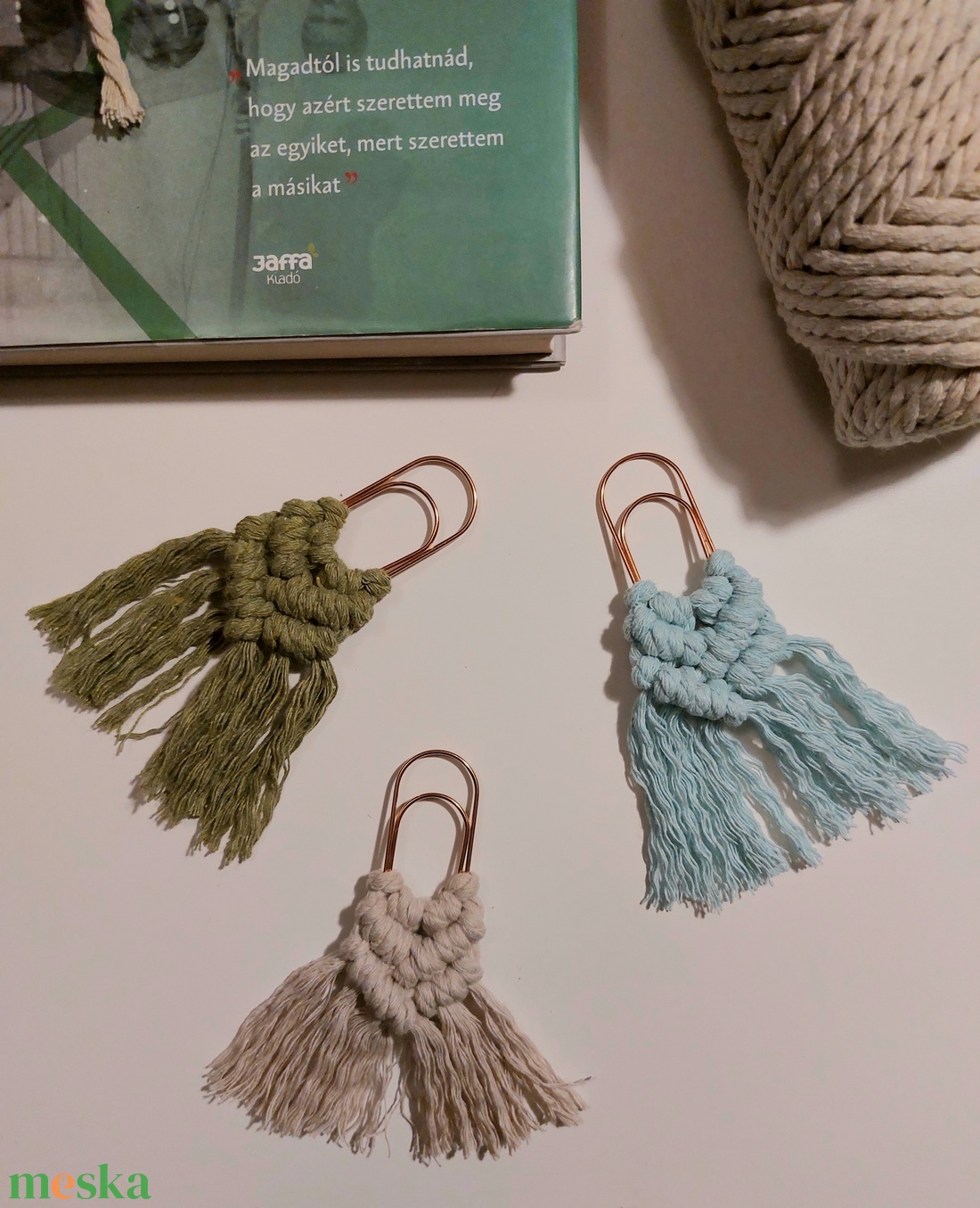 Makramé könyvjelző három színben (3db/csomag) - könyv & zene - könyvjelző - Meska.hu