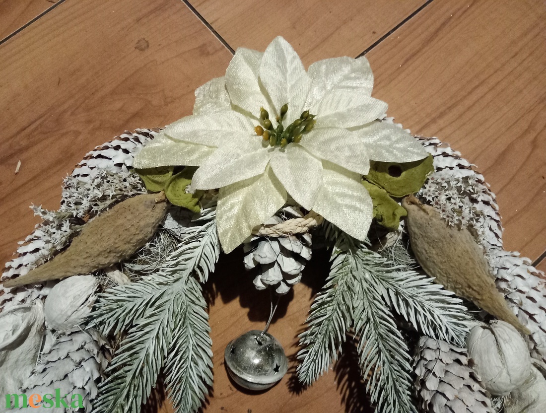 Hamvas karácsonyi kopogtató - otthon & életmód - dekoráció - ajtó- és ablak dekoráció - ajtódísz & kopogtató - Meska.hu