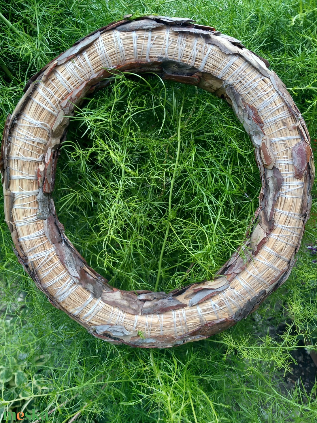 35 cm-es fenyőkérges koszorú - otthon & életmód - dekoráció - ajtó- és ablak dekoráció - ajtódísz & kopogtató - Meska.hu