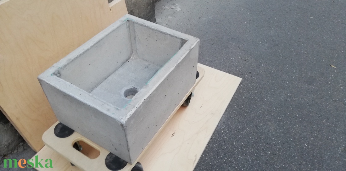 Beton mosdókagyló mosdó mosdótál - otthon & életmód - fürdőszoba - mosdótál - Meska.hu Beton mosdókagyló mosdó mosdótál - otthon & életmód - fürdőszoba - mosdótál - Meska.hu