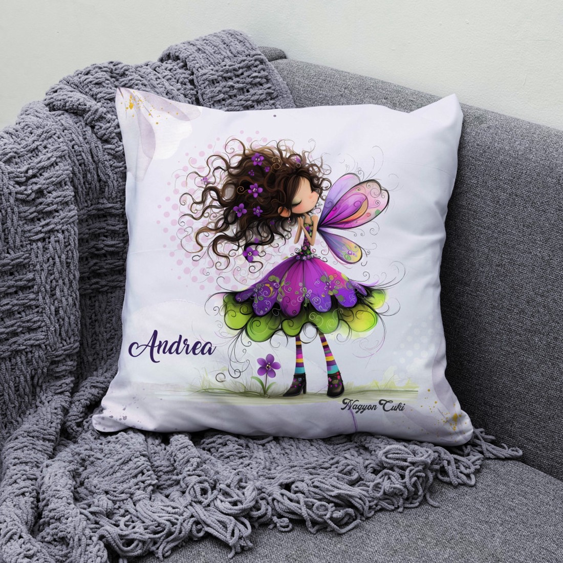 Névvel kérhető - Kedves ibolya virágos tündér mintás párna - otthon & életmód - lakástextil - párna & párnahuzat - díszpárna (belsővel együtt) - Meska.hu