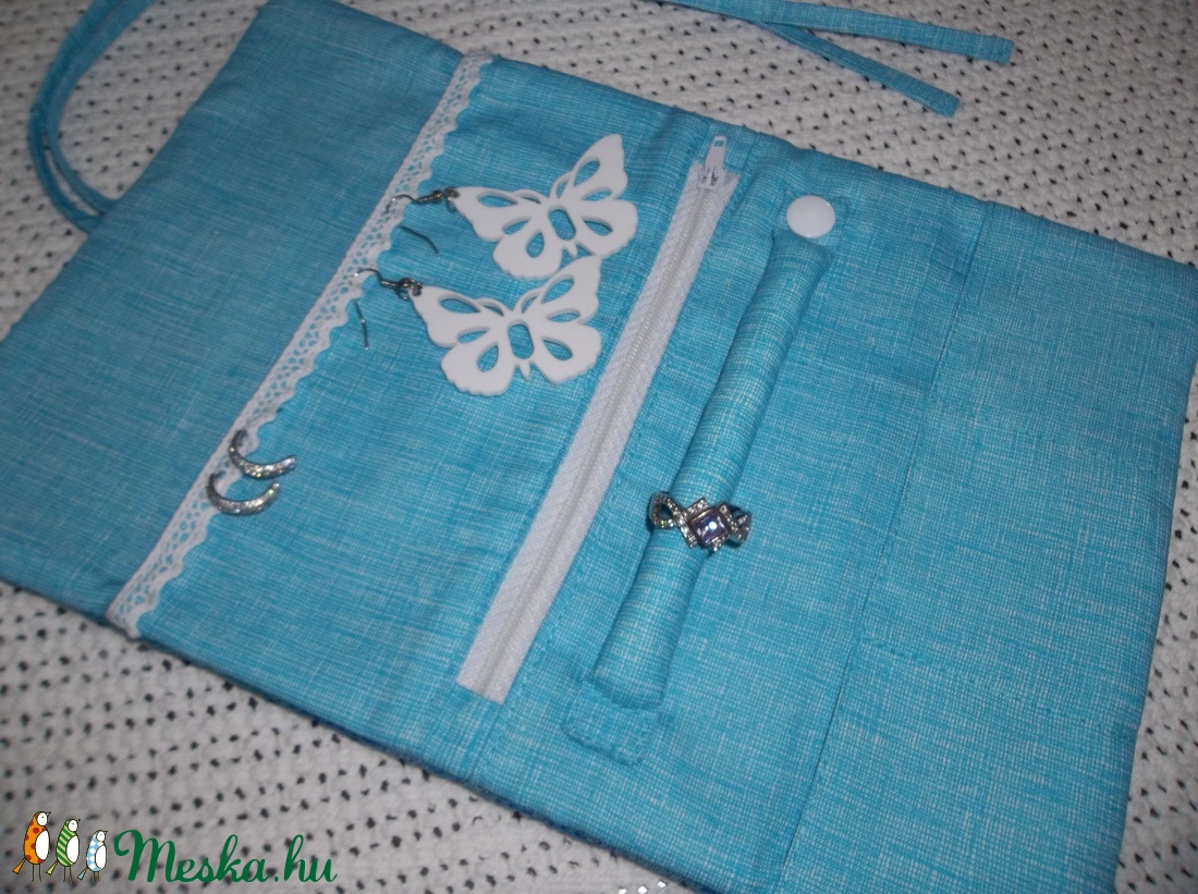 Ékszertartó Yaro La Vita Aqua Random hordozókendő darabból - - Meska.hu Ékszertartó Yaro La Vita Aqua Random hordozókendő darabból - - Meska.hu