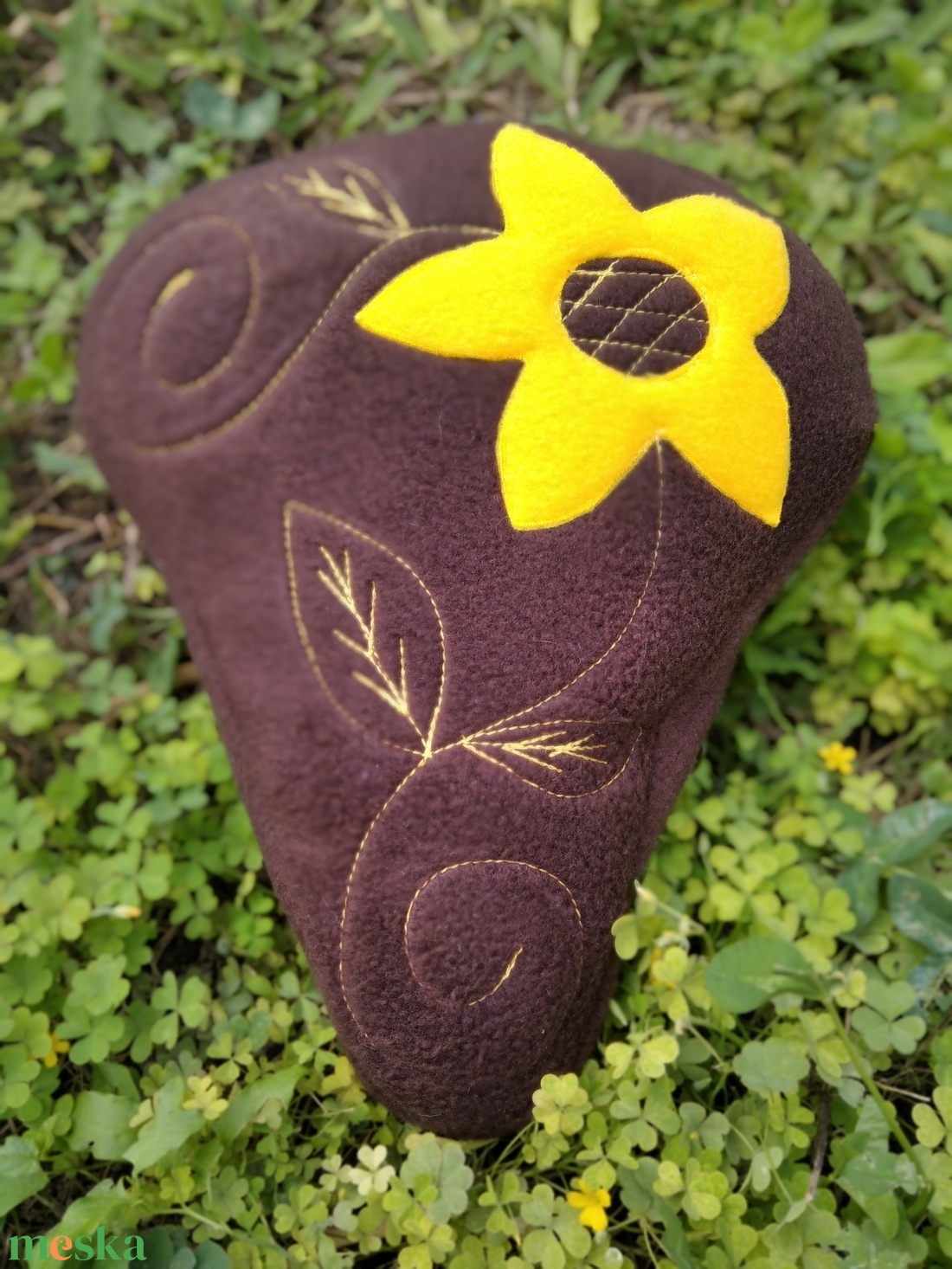 Téli kerékpár üléshuzat vízhatlan réteggel, sárga virág  - táska & tok - edzőtáskák - edzőtáskák - Meska.hu