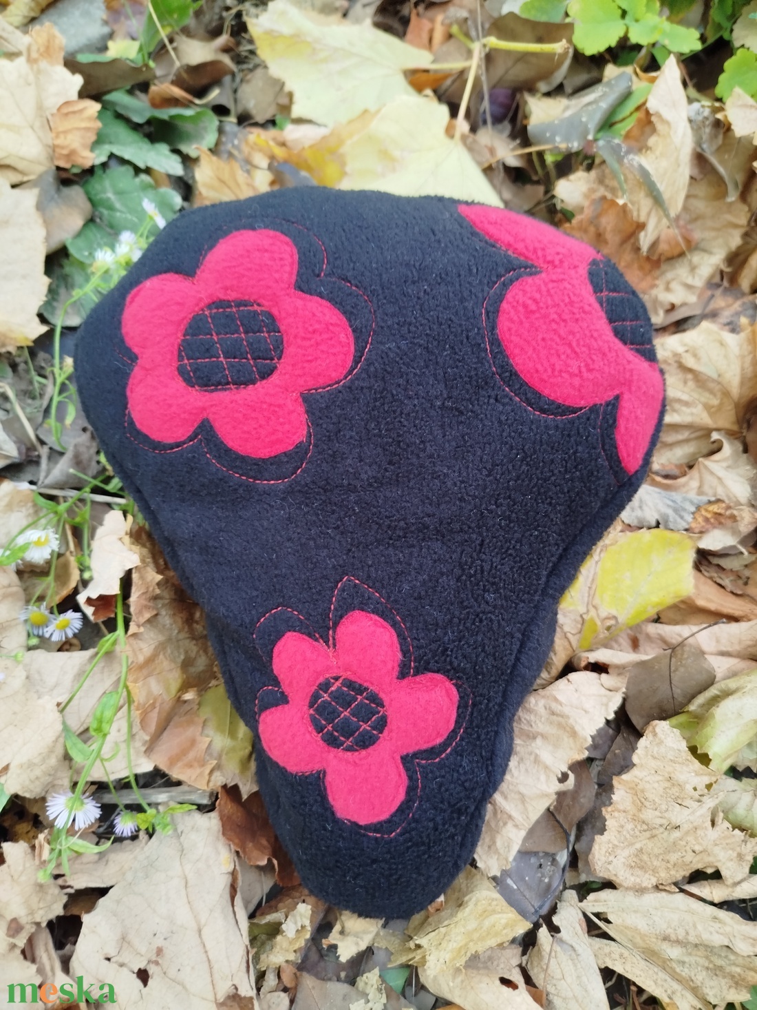 Nagy méretű téli kerékpár üléshuzat vízhatlan réteggel, virágok  - táska & tok - edzőtáskák - edzőtáskák - Meska.hu