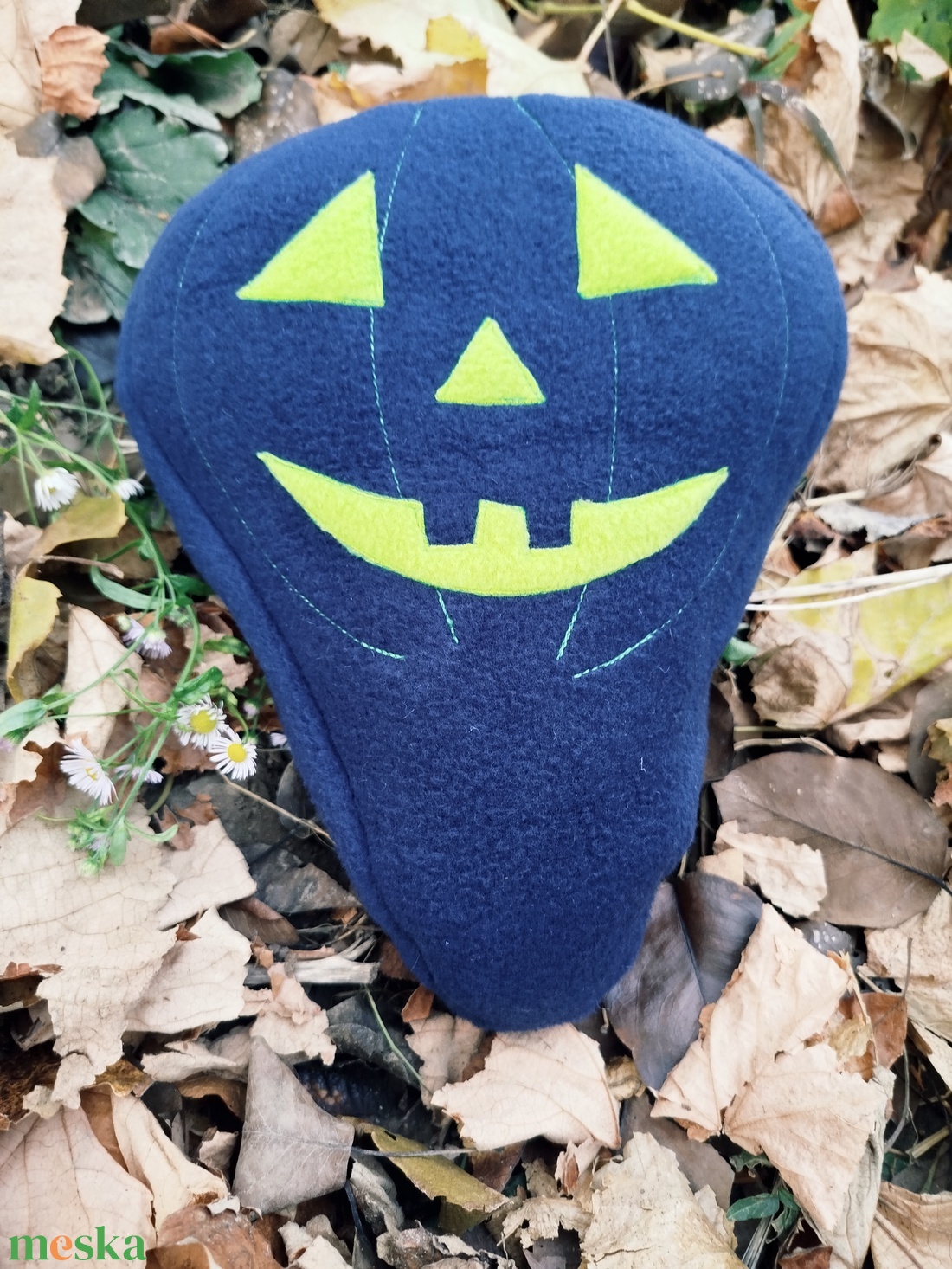 Közepes méretű téli kerékpár üléshuzat vízhatlan réteggel, Halloween tök - játék & sport - sport és kikapcsolódás - kerékpározás - nyereghuzat - Meska.hu Közepes méretű téli kerékpár üléshuzat vízhatlan réteggel, Halloween tök - játék & sport - sport és kikapcsolódás - kerékpározás - nyereghuzat - Meska.hu
