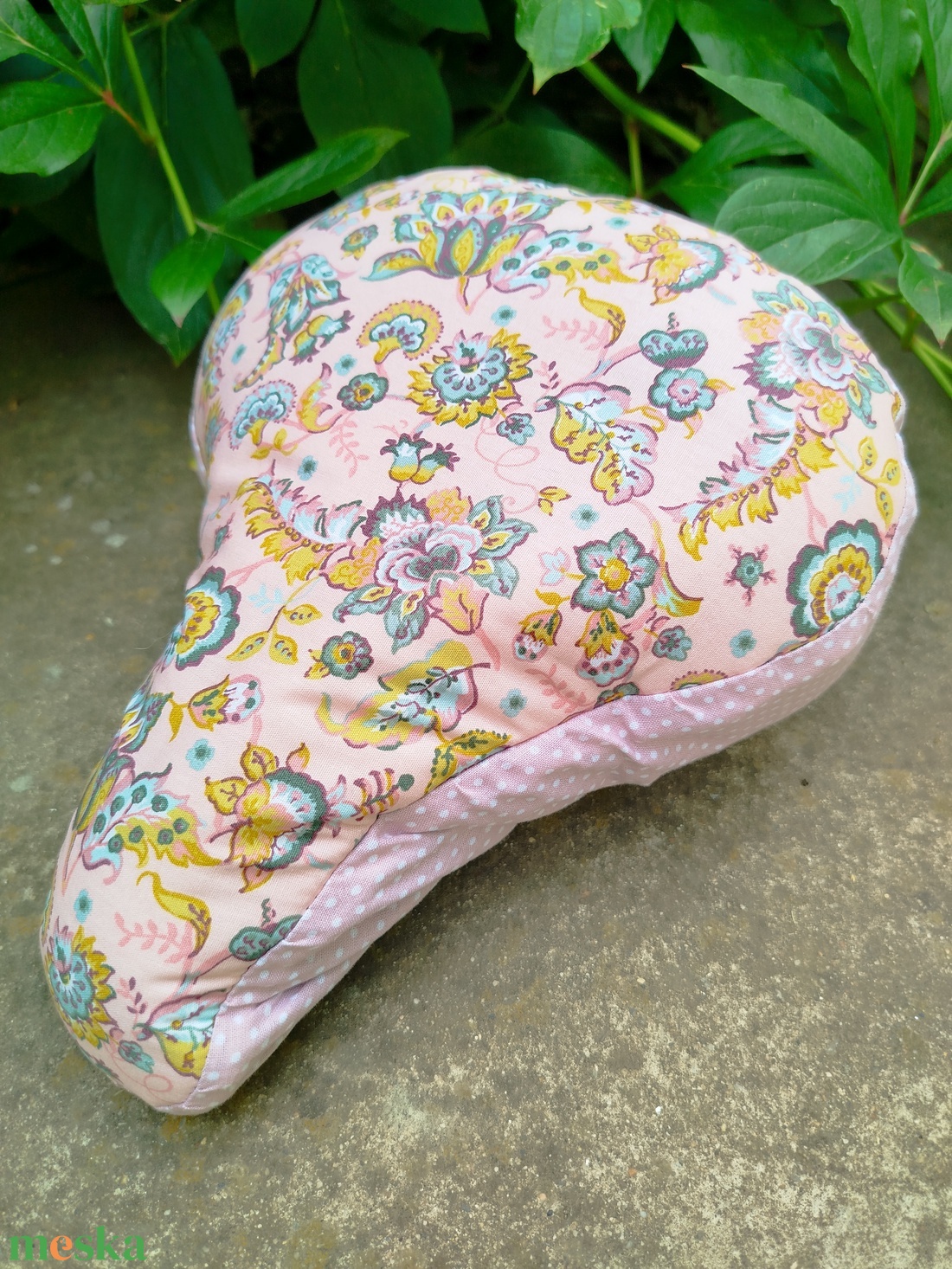 Ki-be fordítható kerékpár üléshuzat rózsaszín virág mintás  - játék & sport - sport és kikapcsolódás - kerékpározás - nyereghuzat - Meska.hu