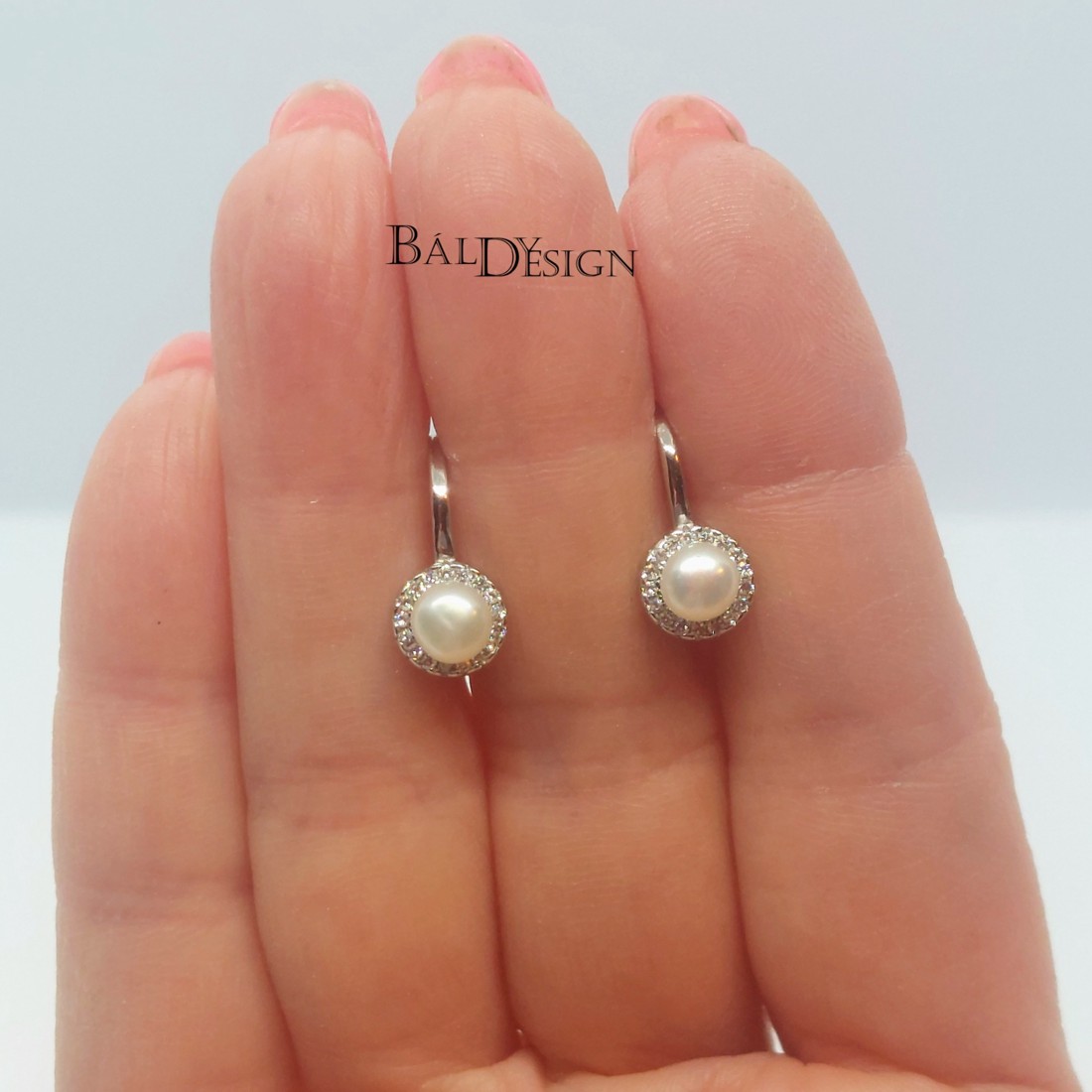 Ezüst gyöngyös fülbevaló - ékszer - fülbevaló - lógó fülbevaló - Meska.hu