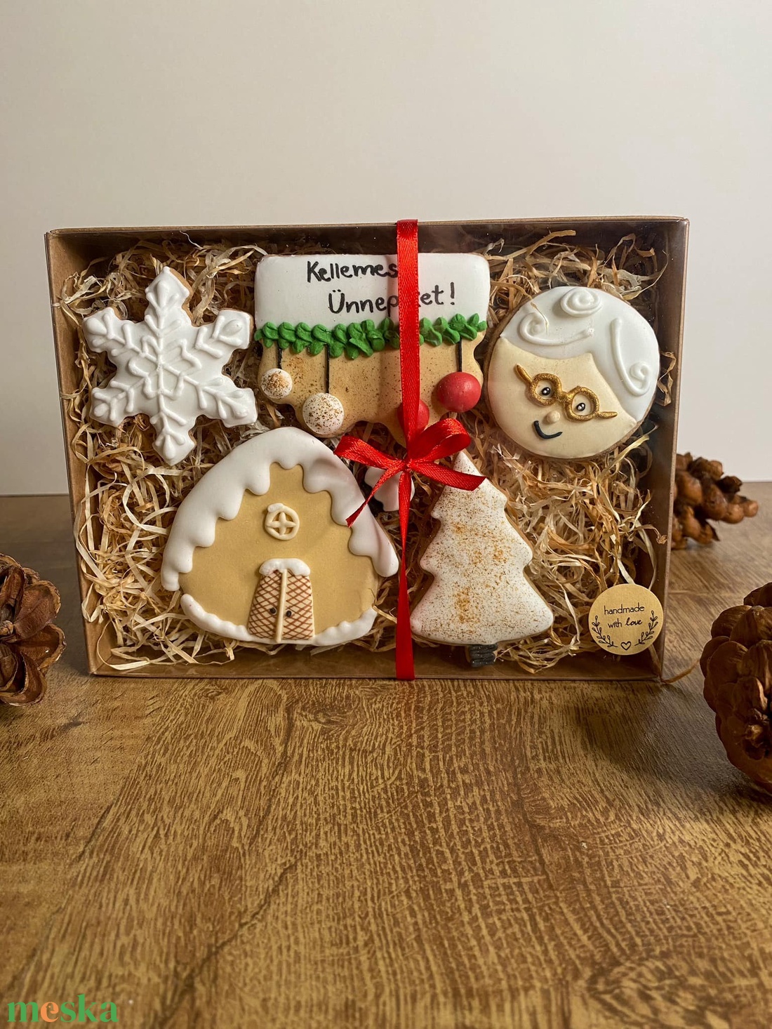 Nagyi jókívánsága - Mézeskalács dísz dobozban - karácsony - karácsonyi lakásdekoráció - karácsonyi lakásdíszek - Meska.hu