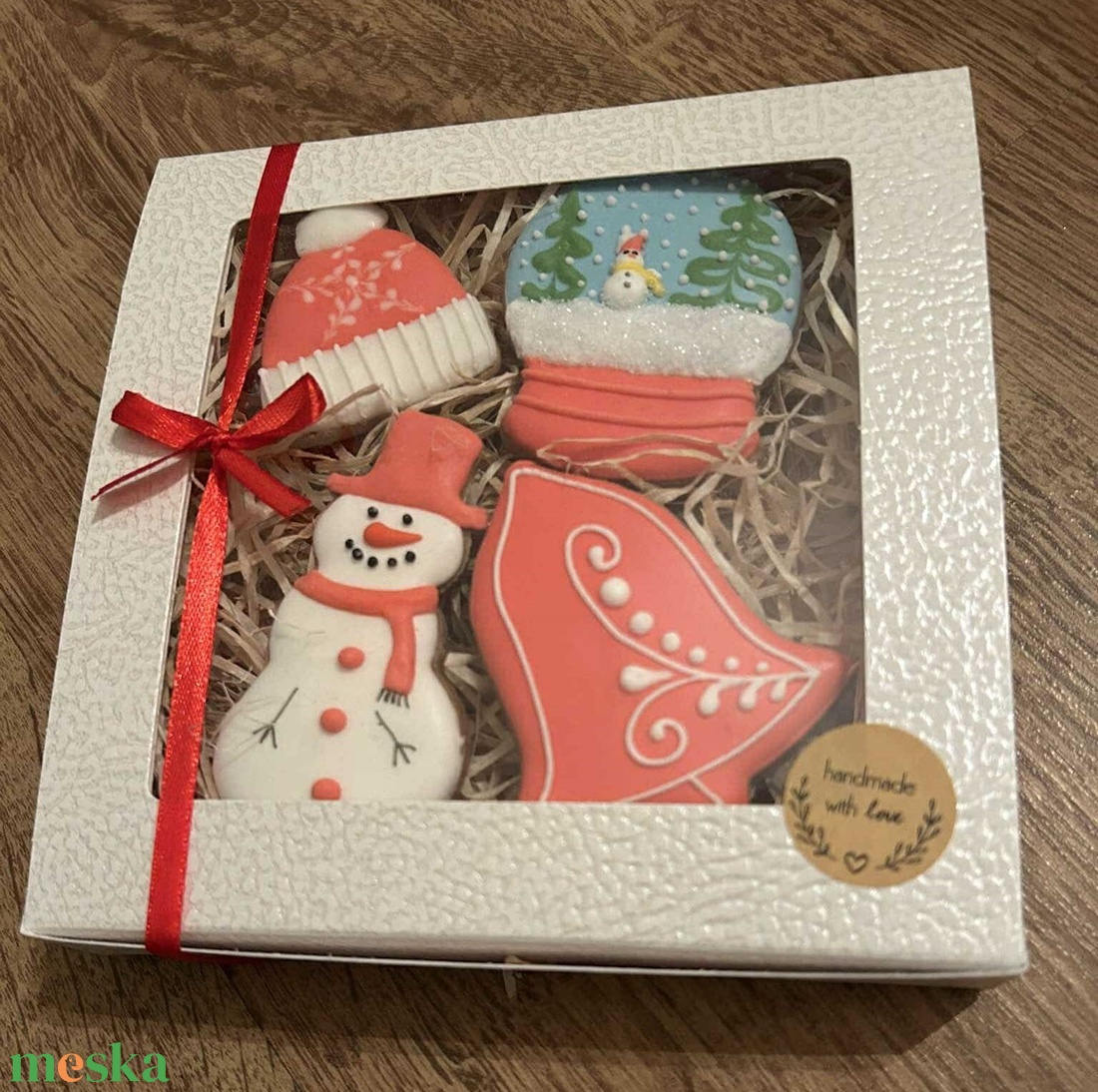 Rózsaszín tél - Mézeskalács dísz dobozban - karácsony - karácsonyi lakásdekoráció - karácsonyi lakásdíszek - Meska.hu