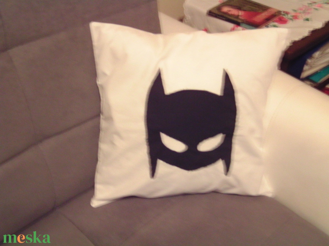 Batman párna - otthon & lakás - lakástextil - párna & párnahuzat - Meska.hu Batman párna - otthon & lakás - lakástextil - párna & párnahuzat - Meska.hu