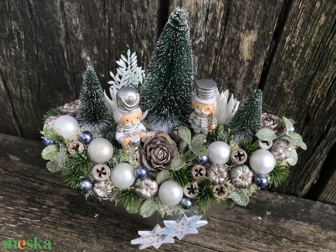 Diótörő karácsonyi asztali dísz - karácsony - adventi díszek - adventi asztaldísz - Meska.hu Diótörő karácsonyi asztali dísz - karácsony - adventi díszek - adventi asztaldísz - Meska.hu
