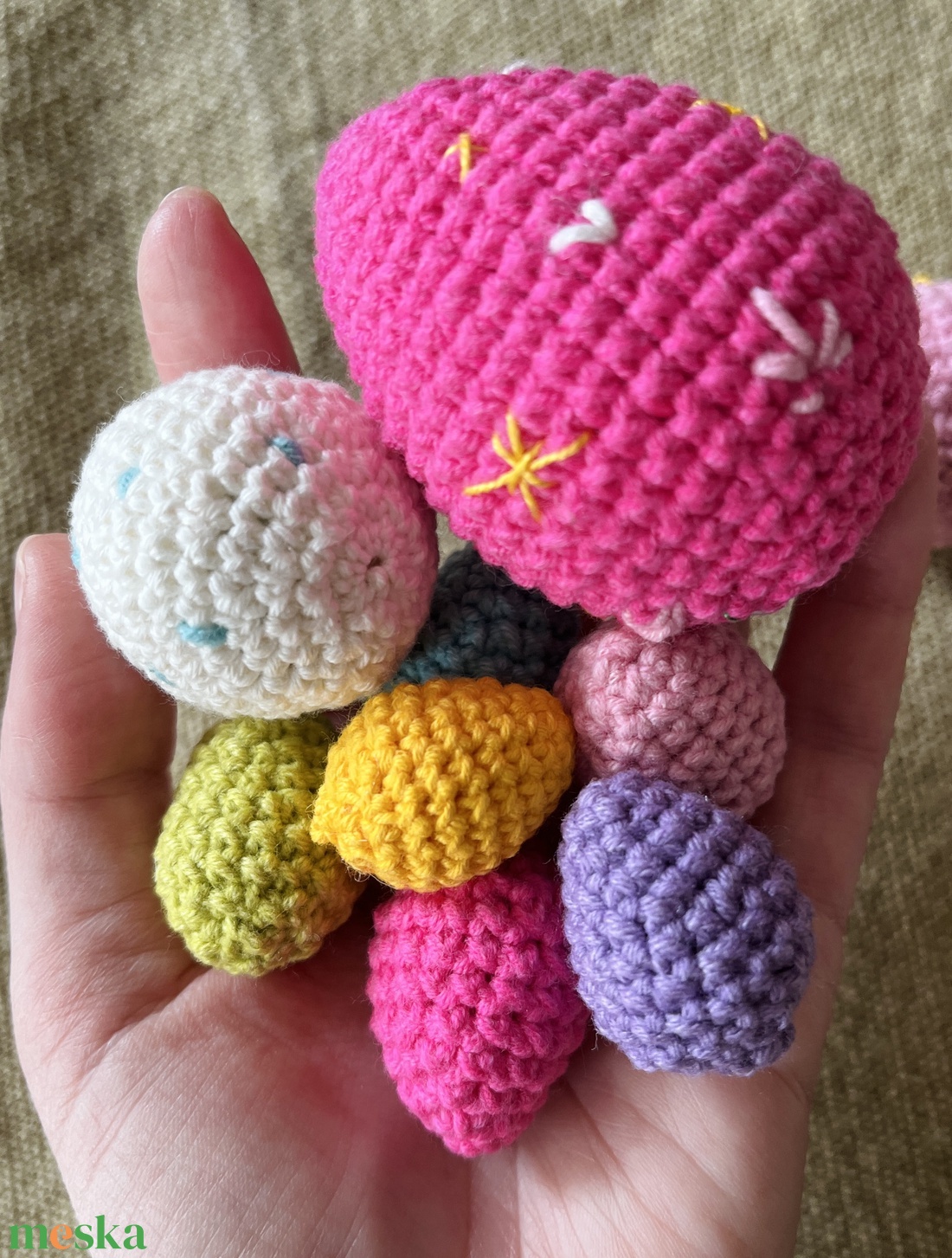 Horgolt tojások girland (csomag) - ünnepi díszek, dekorációk - húsvéti díszek és dekorációk - húsvéti tojás, hímestojás - Meska.hu