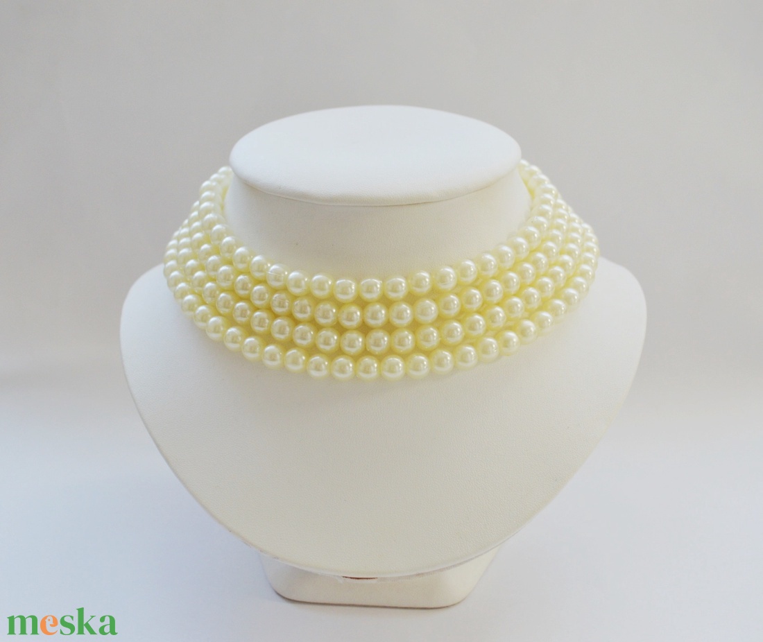 4 soros halványsárga kaláris - 8 mm-es plastic gyöngyből - ékszer - nyaklánc - gyöngyös nyaklánc - Meska.hu