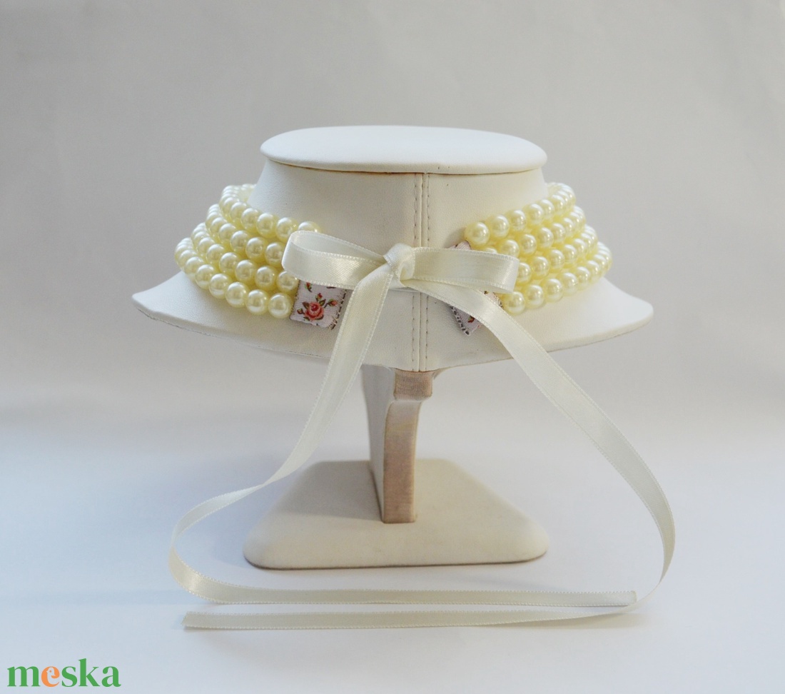 4 soros halványsárga kaláris - 8 mm-es plastic gyöngyből - ékszer - nyaklánc - gyöngyös nyaklánc - Meska.hu