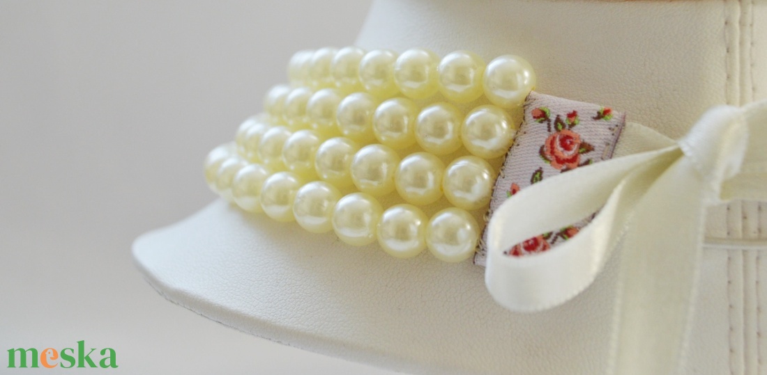 4 soros halványsárga kaláris - 8 mm-es plastic gyöngyből - ékszer - nyaklánc - gyöngyös nyaklánc - Meska.hu