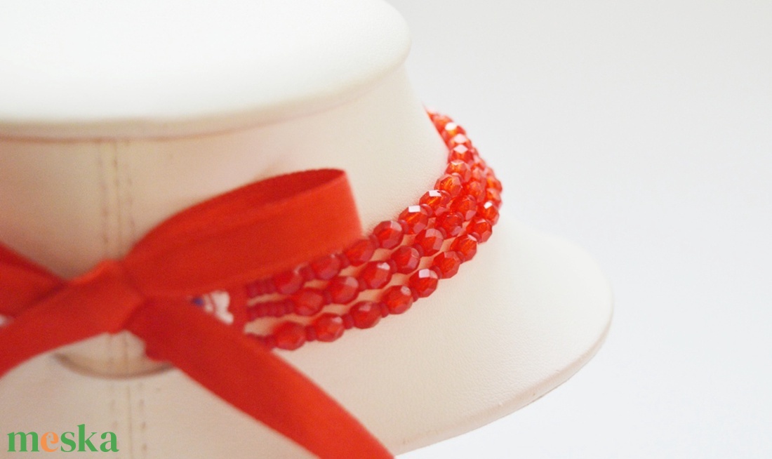 3 soros piros kaláris - 5 mm-es csiszolt üveggyöngyből - ékszer - nyaklánc - párhuzamos nyaklánc - Meska.hu